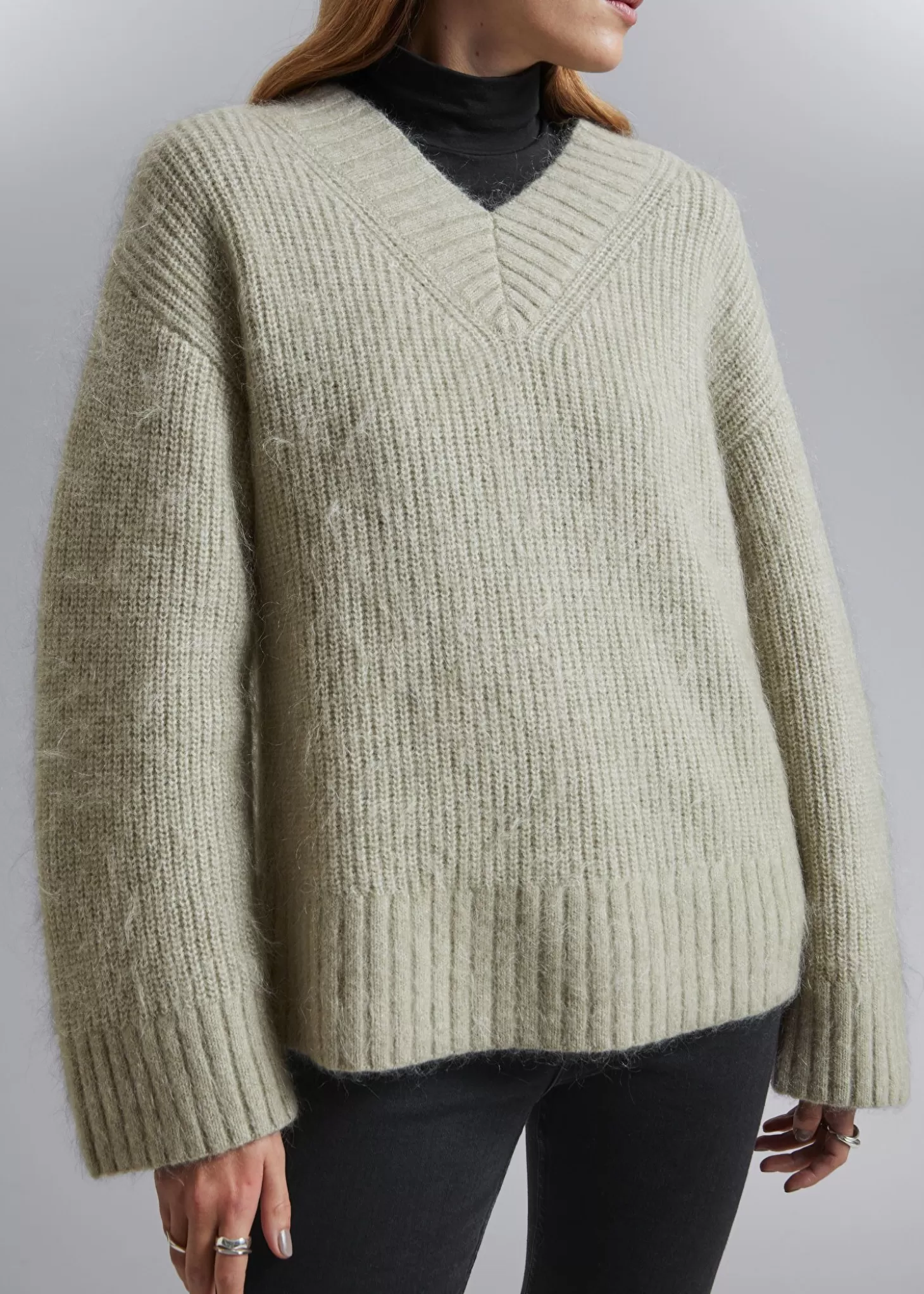 Maglione Confortevole & Other Stories in Tessuto Morbido - Colore Cachi per Autunno 2023
