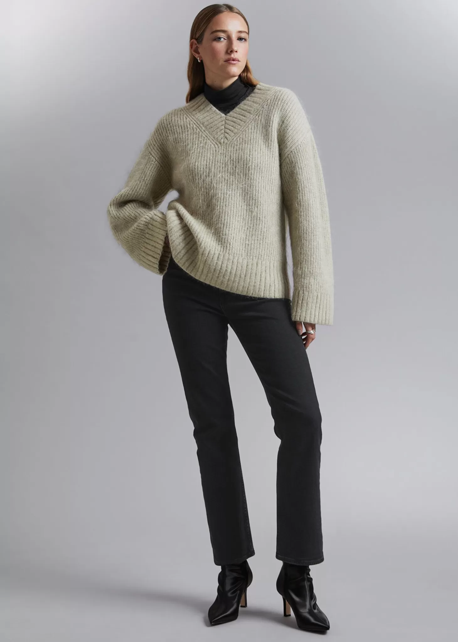 Maglione Confortevole & Other Stories in Tessuto Morbido - Colore Cachi per Autunno 2023