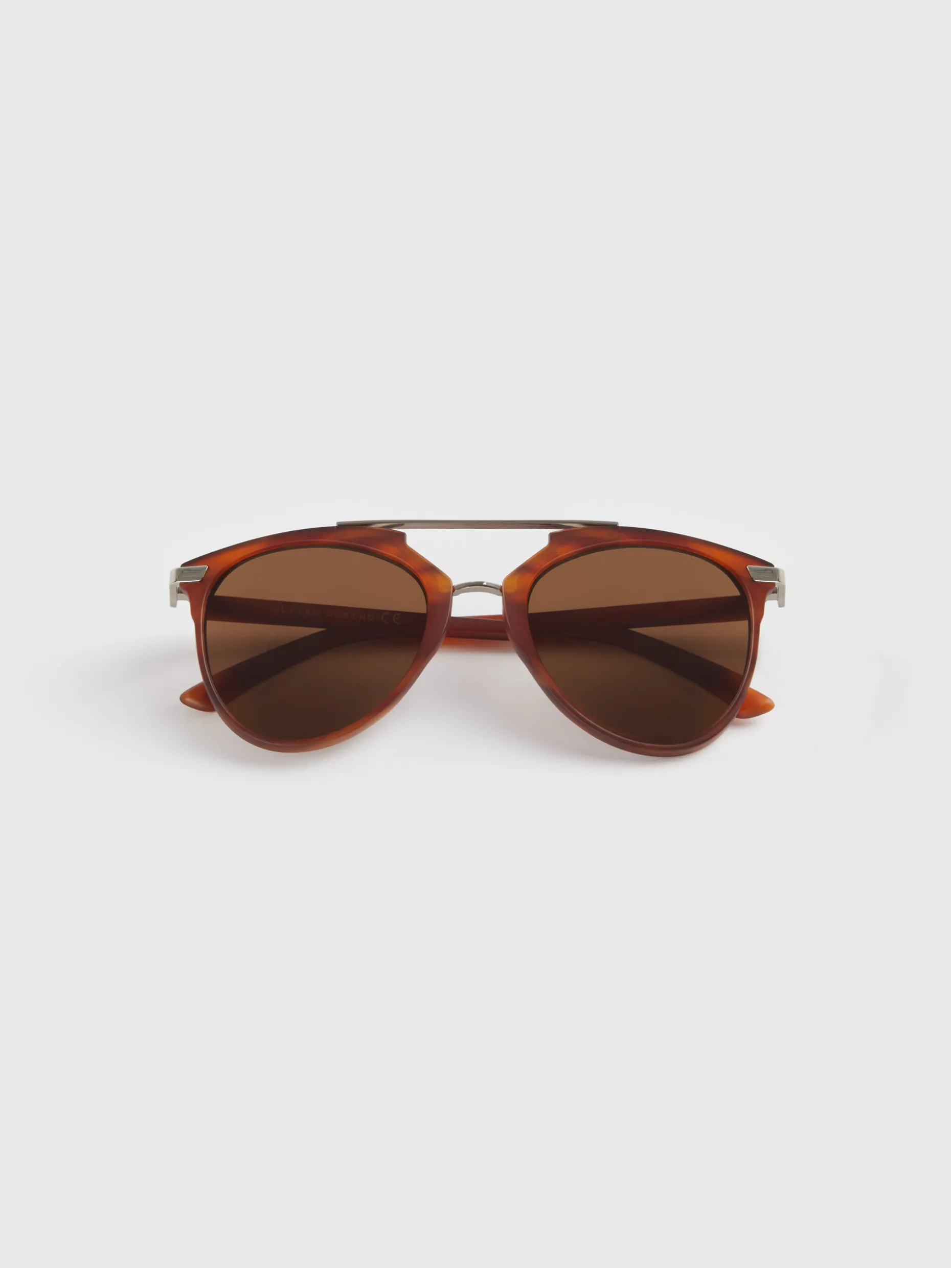Occhiali da Sole BOSS Alvaro Moreno - Design Elegante, Edizione Esclusiva con Lenti Polarizzate, Confezione Premium 2024