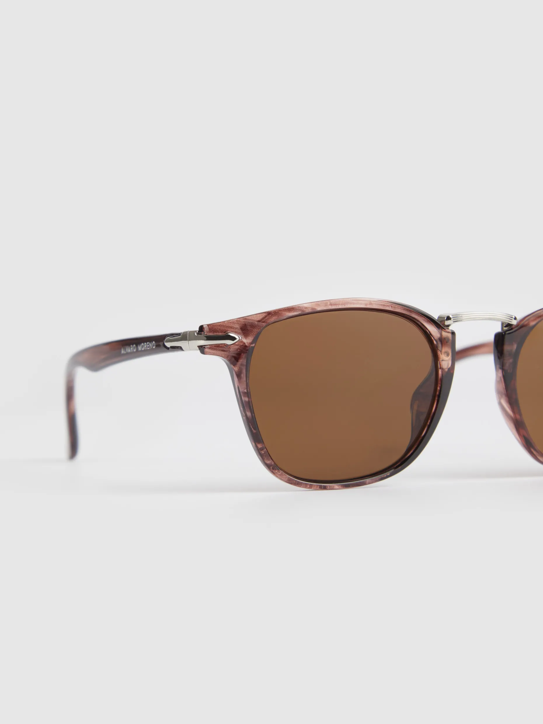 Occhiali Eleganti Dandy di Álvaro Moreno | Collezione Esclusiva Online