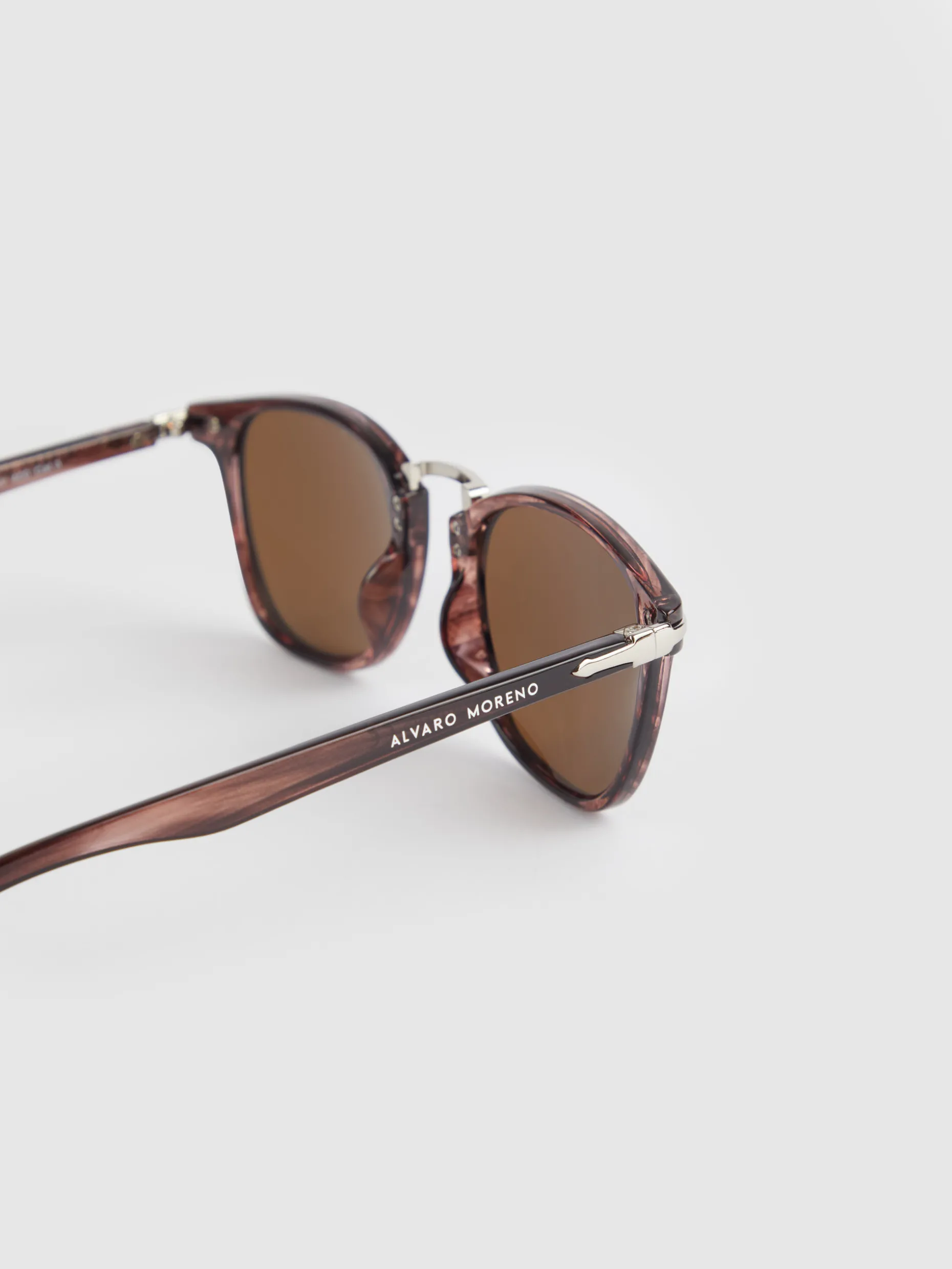 Occhiali Eleganti Dandy di Álvaro Moreno | Collezione Esclusiva Online