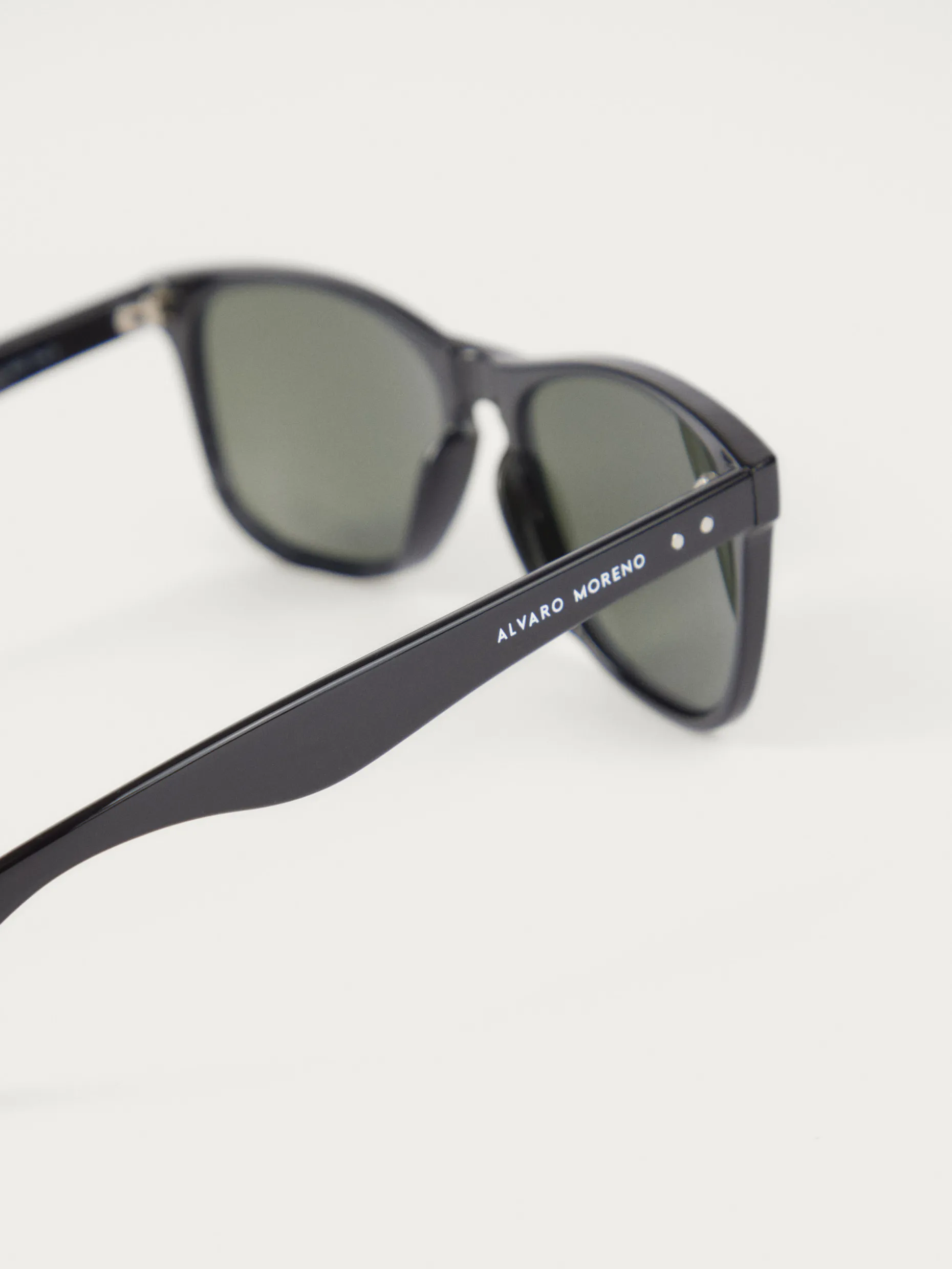 Occhiali Jacky - Modello Unisex con Design Moderno | Promozione Alvaro Moreno - Consegna Rapida