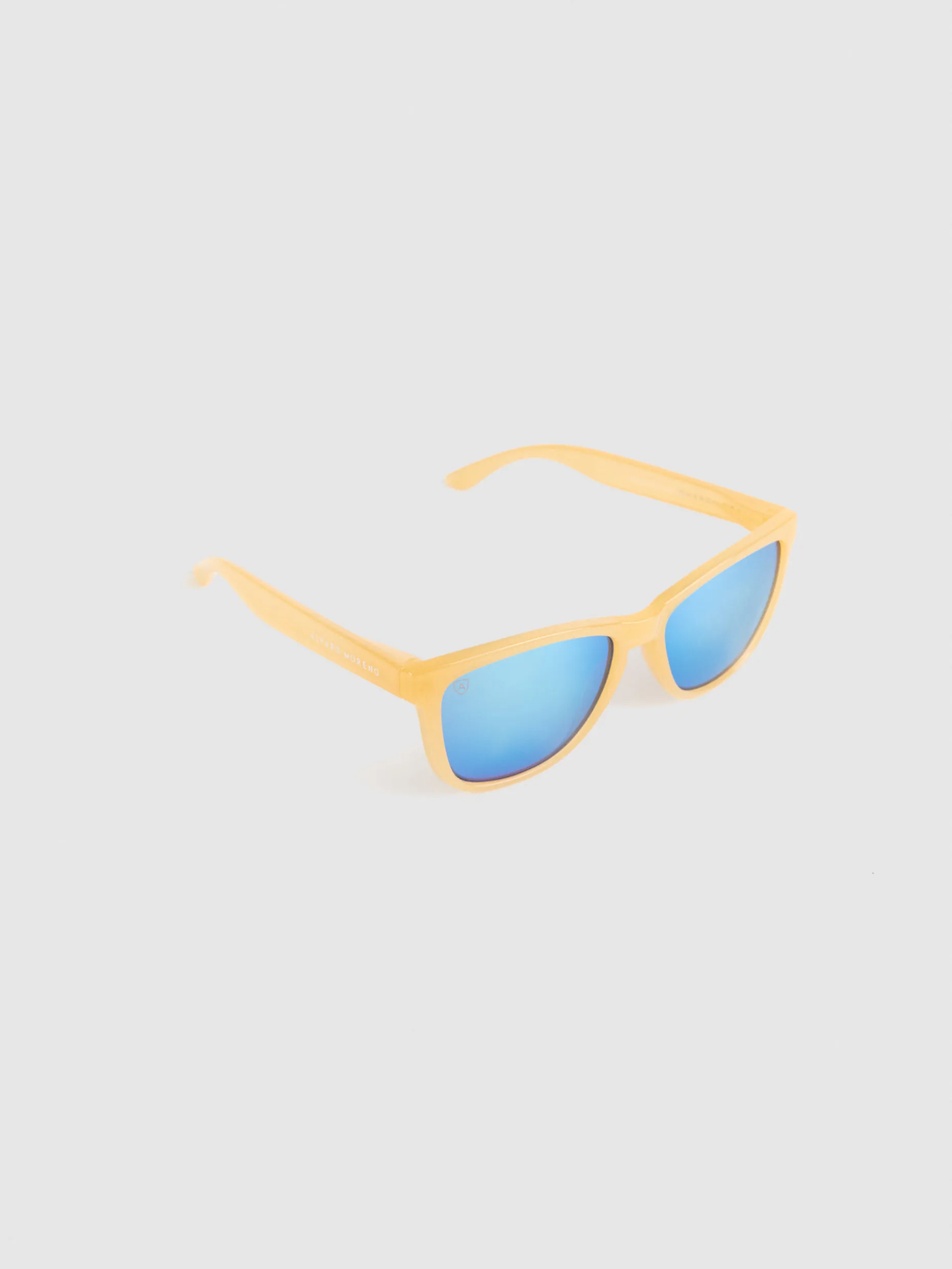 Occhiali Surfista Stile Unico - Design Esclusivo Alvaro Moreno