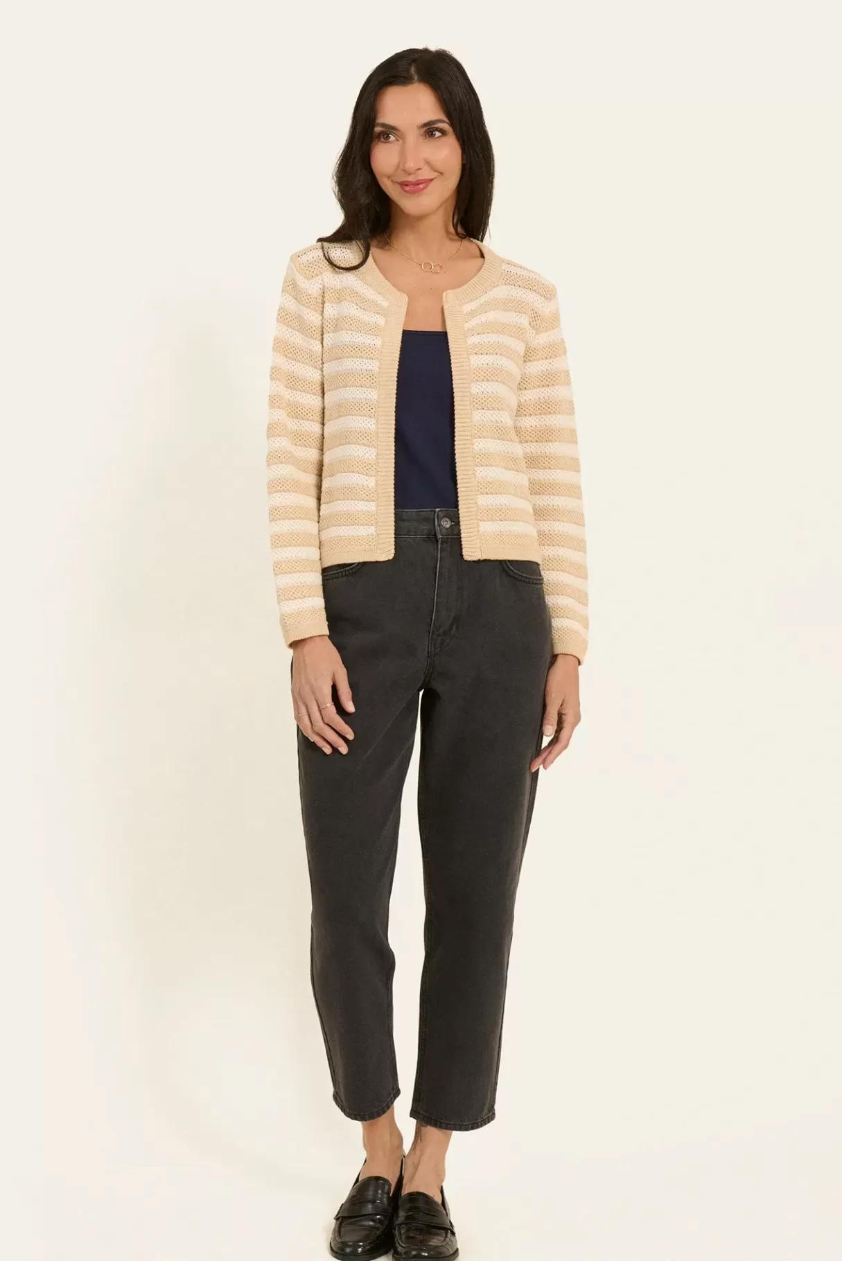 Maglioni e Gilet NAF NAF: Gilet Mouette per Stile e Comfort Quotidiano