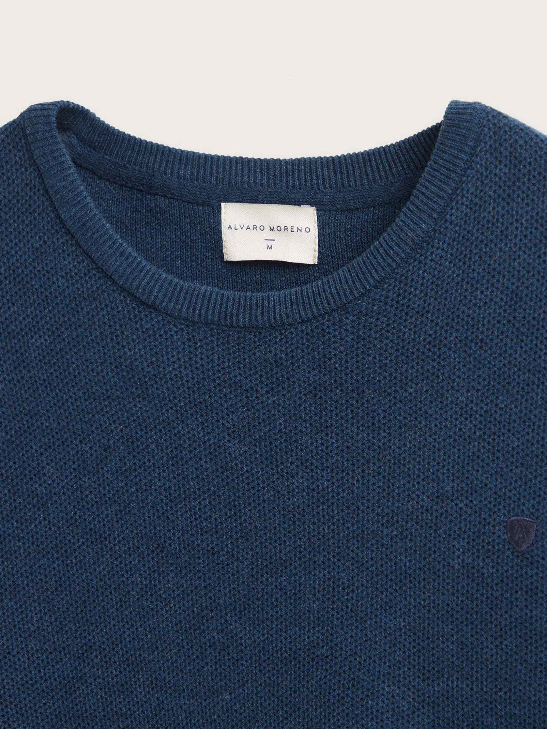 Maglia Sportiva Bolson di Alvaro Moreno - Conforto Premium in Cotone Organico e Design Minimalista