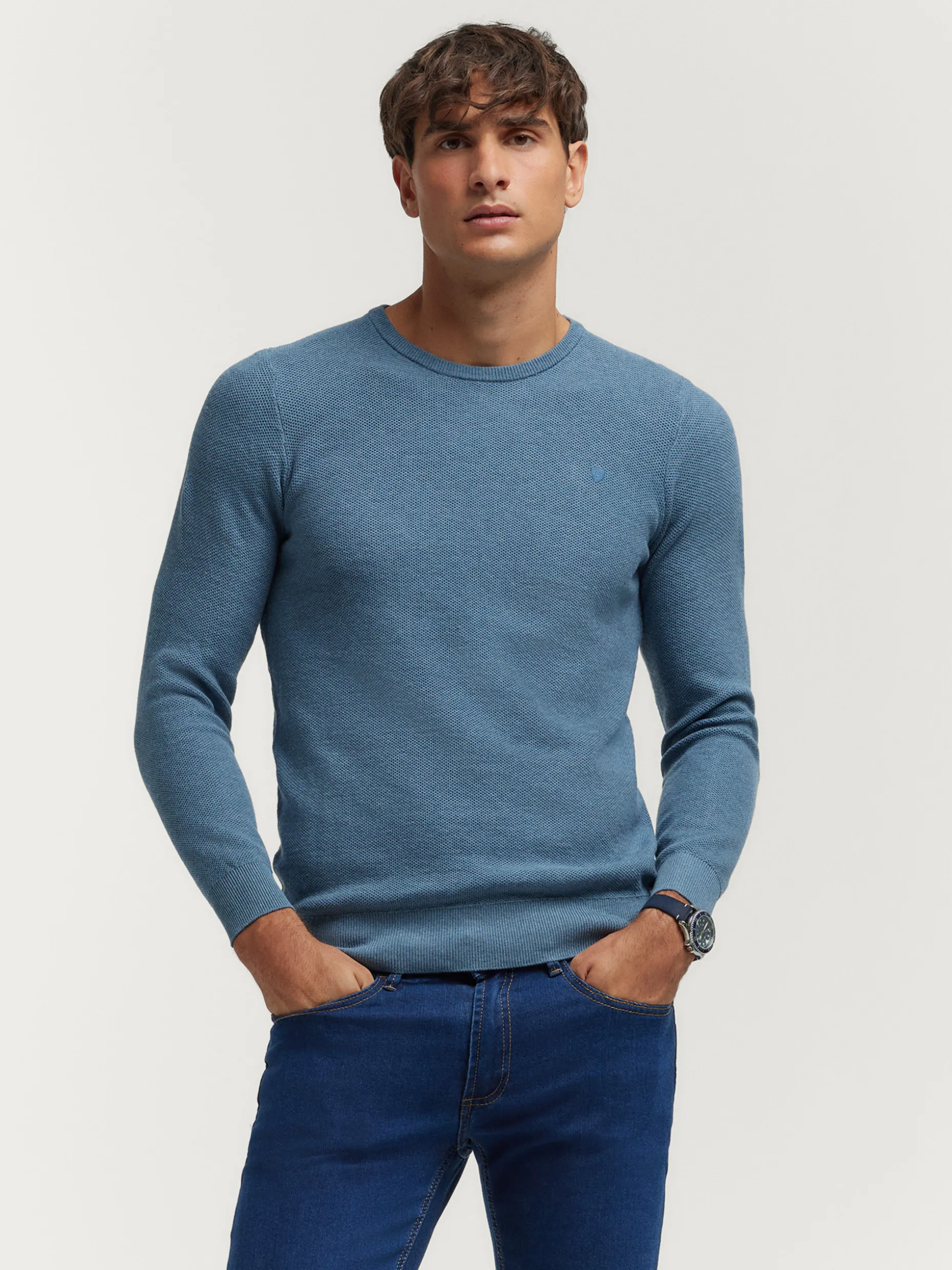 Maglia Elegante Bolson - Design Moderno con Offerta Esclusiva Autunno 2024 di Alvaro Moreno

(：，。。)