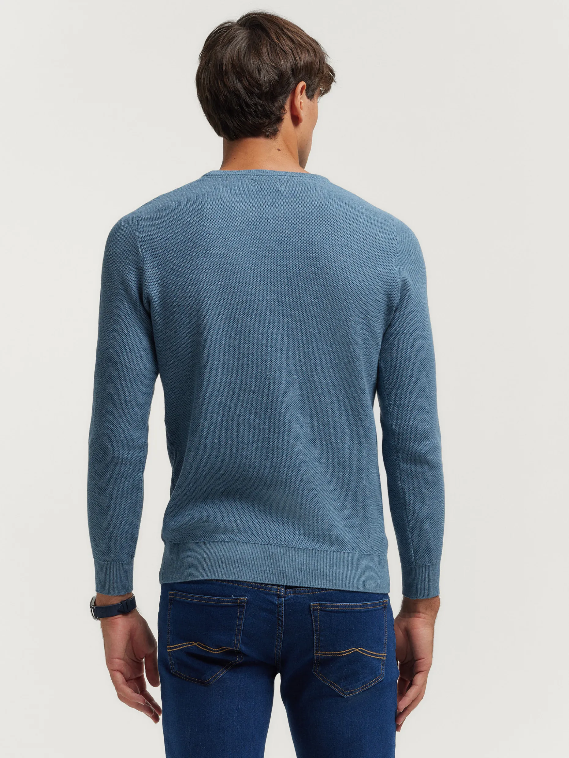 Maglia Elegante Bolson - Design Moderno con Offerta Esclusiva Autunno 2024 di Alvaro Moreno

(：，。。)