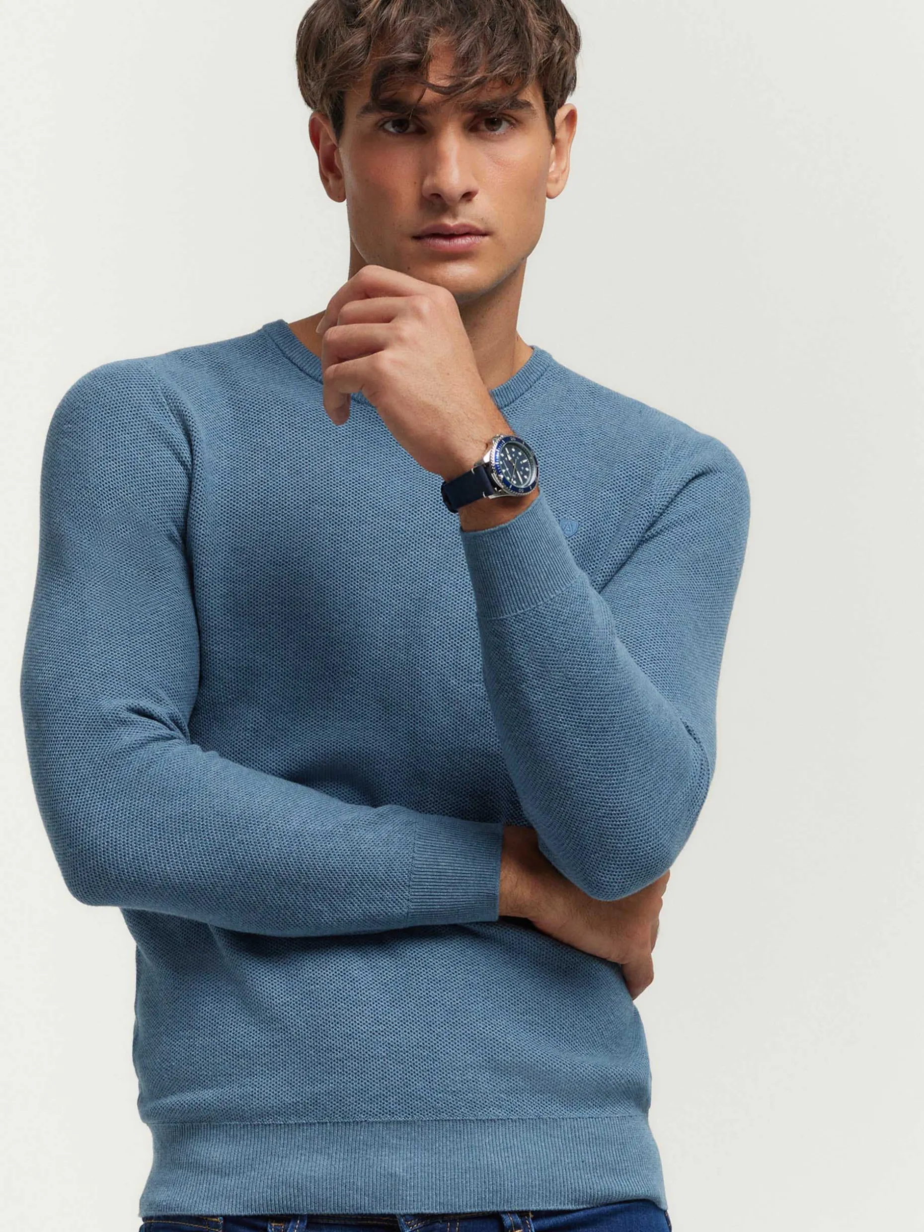 Maglia Elegante Bolson - Design Moderno con Offerta Esclusiva Autunno 2024 di Alvaro Moreno

(：，。。)