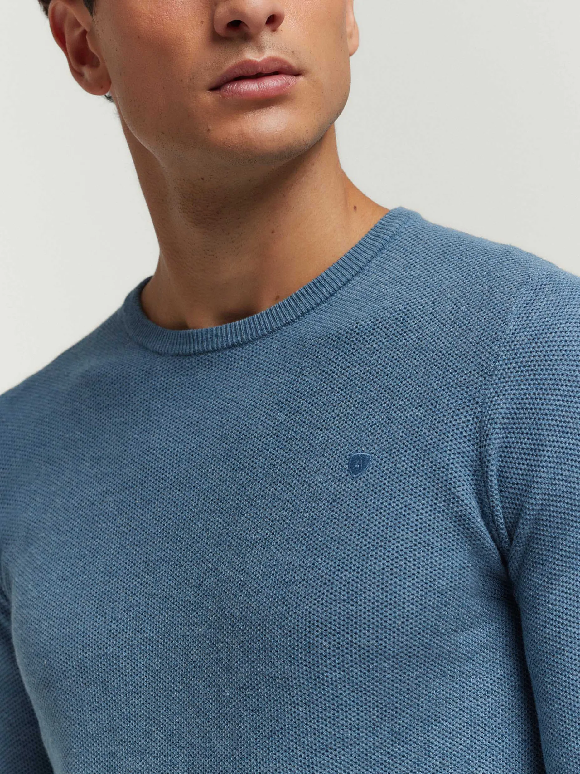 Maglia Elegante Bolson - Design Moderno con Offerta Esclusiva Autunno 2024 di Alvaro Moreno

(：，。。)