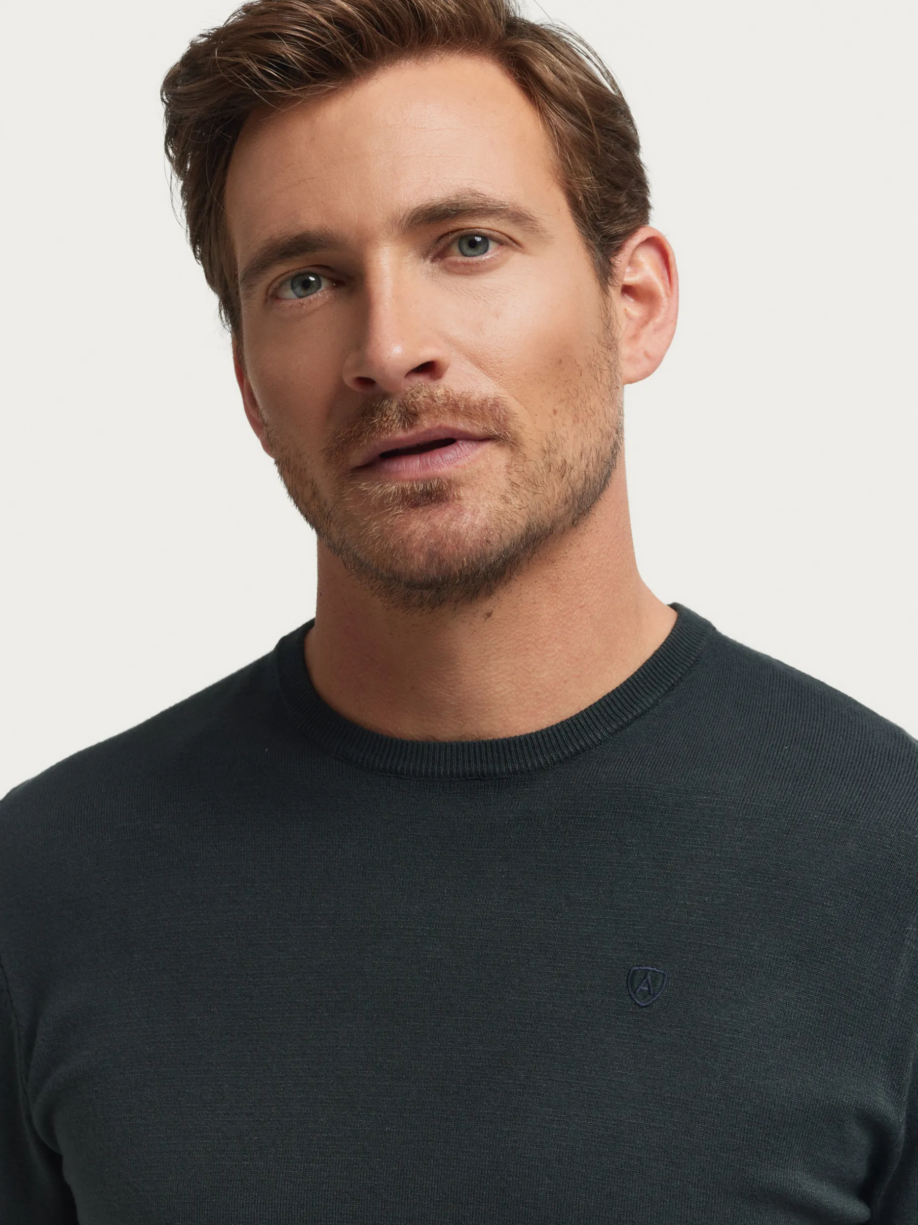 Maglia Sportiva Elegante KRONOS di Alvaro Moreno - Edizione Limitata per lo Shopping Digitale