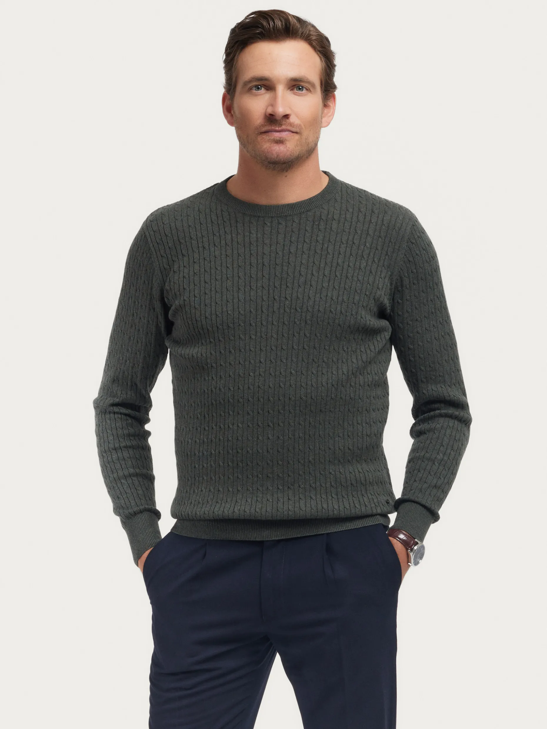 Maglia Sportiva OCHOS con Design Esclusivo di Alvaro Moreno - Stile Sportivo Premium per Collezione Primavera 2024