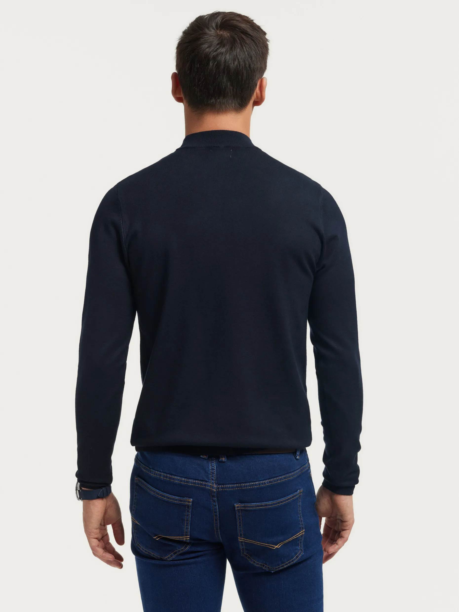 JERSEY PERKINS' Edizione Lampo: Sconti Esclusivi su Alvaro Moreno | Affrettati! 🛍️