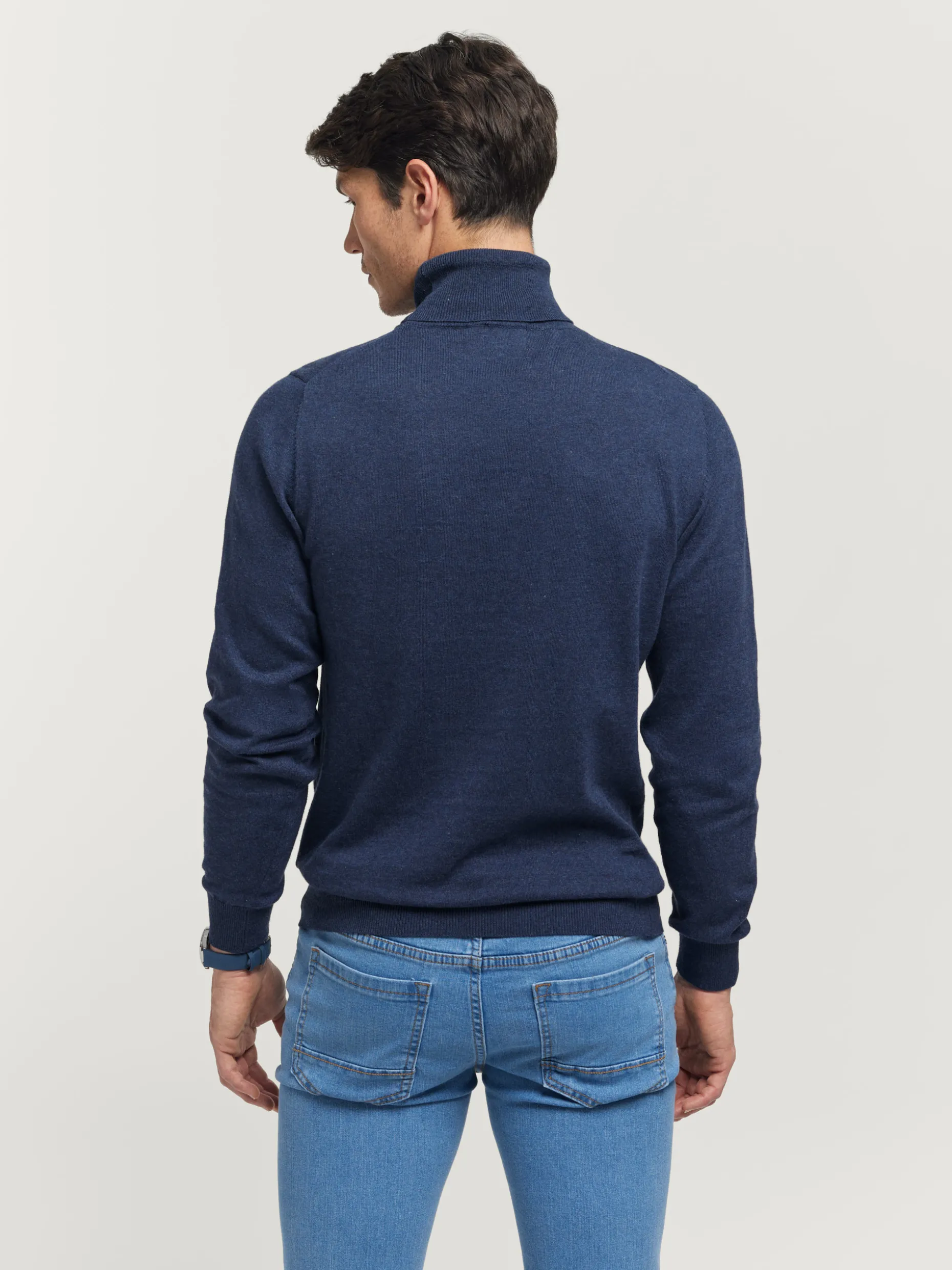 Collo Arrotolato in Maglia Morbida - Promo Lampo Alvaro Moreno (Edizione Limitata!) 

Scopri il Nuovo Jersey con Collo Arrotolato - Sconto Flash di Alvaro Moreno 

Colletto Arrotolato in Tessuto Jersey - Offerta Imperdibile di Alvaro Moreno (Solo 24h!)