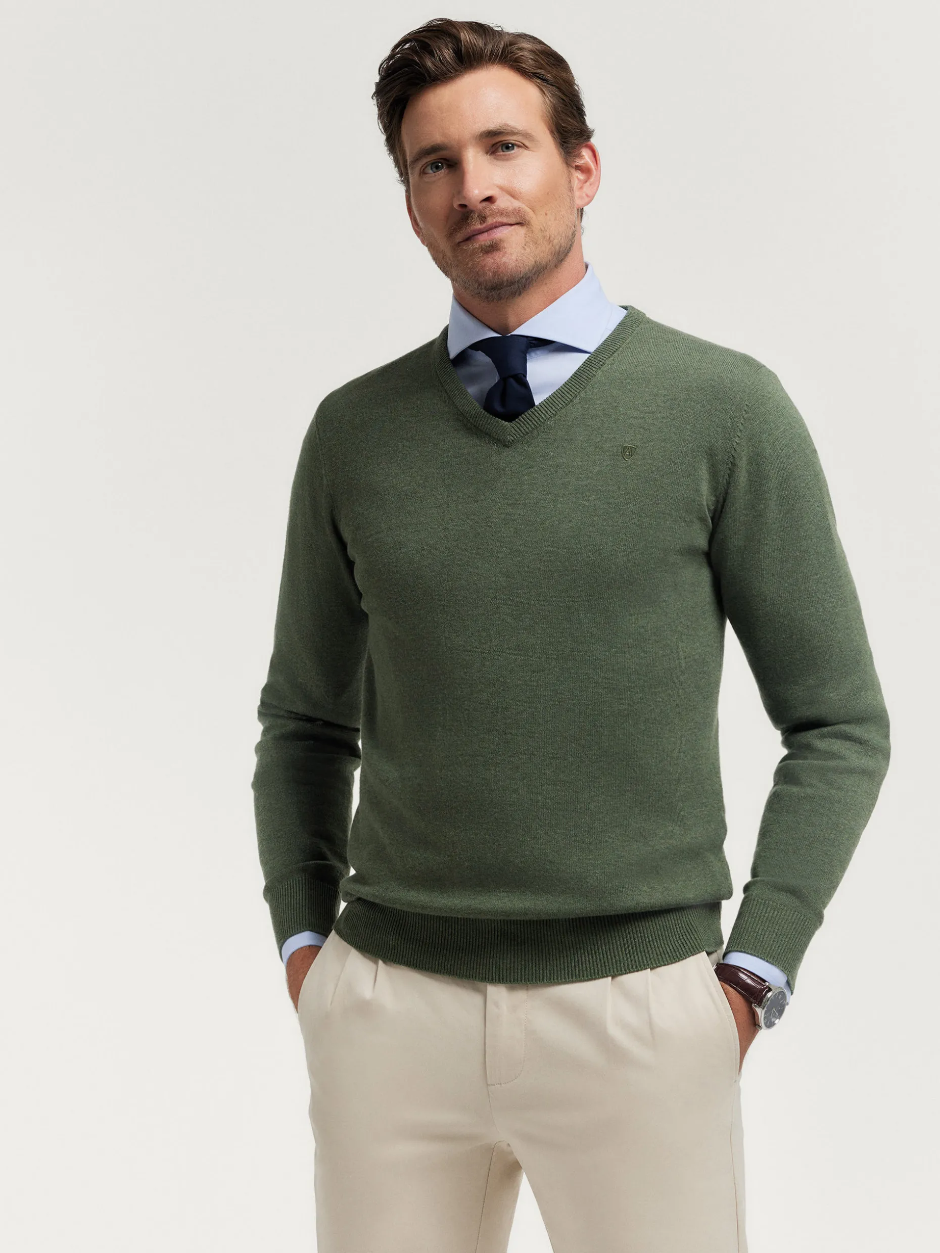Maglia Elegante in Jersey con Scollatura a V - Stile Alvaro Moreno | Promo 50% Sconto Solo Oggi!