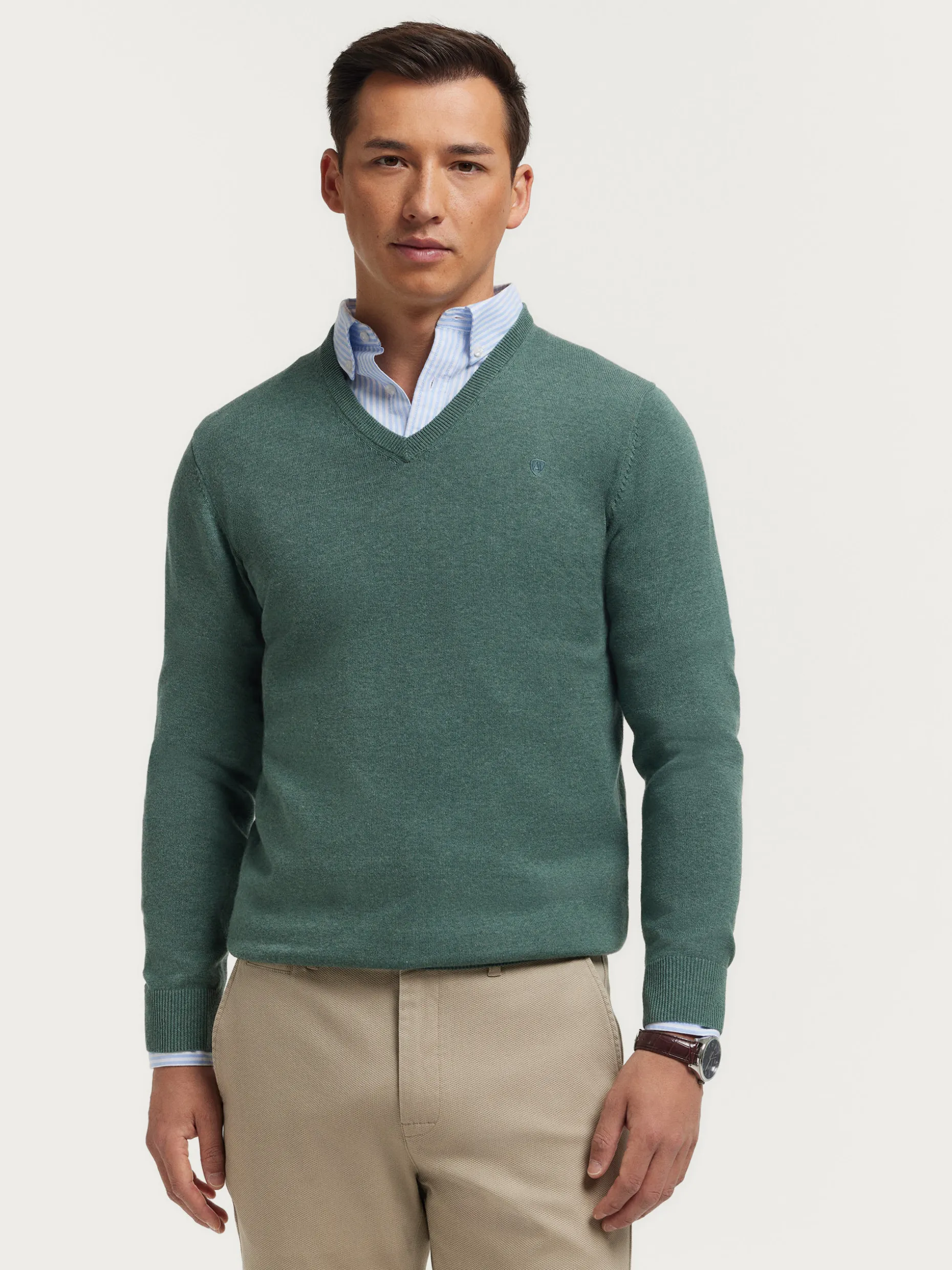 Maglia con Scollo a V in Puro Cotone - Tendenze Moda Primavera/Estate 2024 di Alvaro Moreno - Prezzo Imbattibile