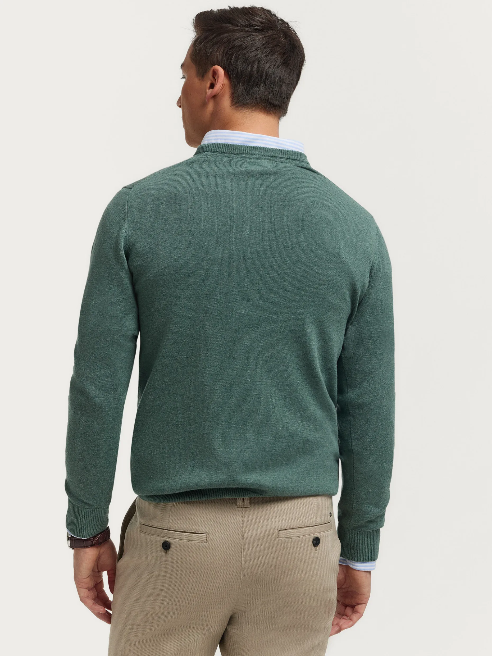 Maglia con Scollo a V in Puro Cotone - Tendenze Moda Primavera/Estate 2024 di Alvaro Moreno - Prezzo Imbattibile