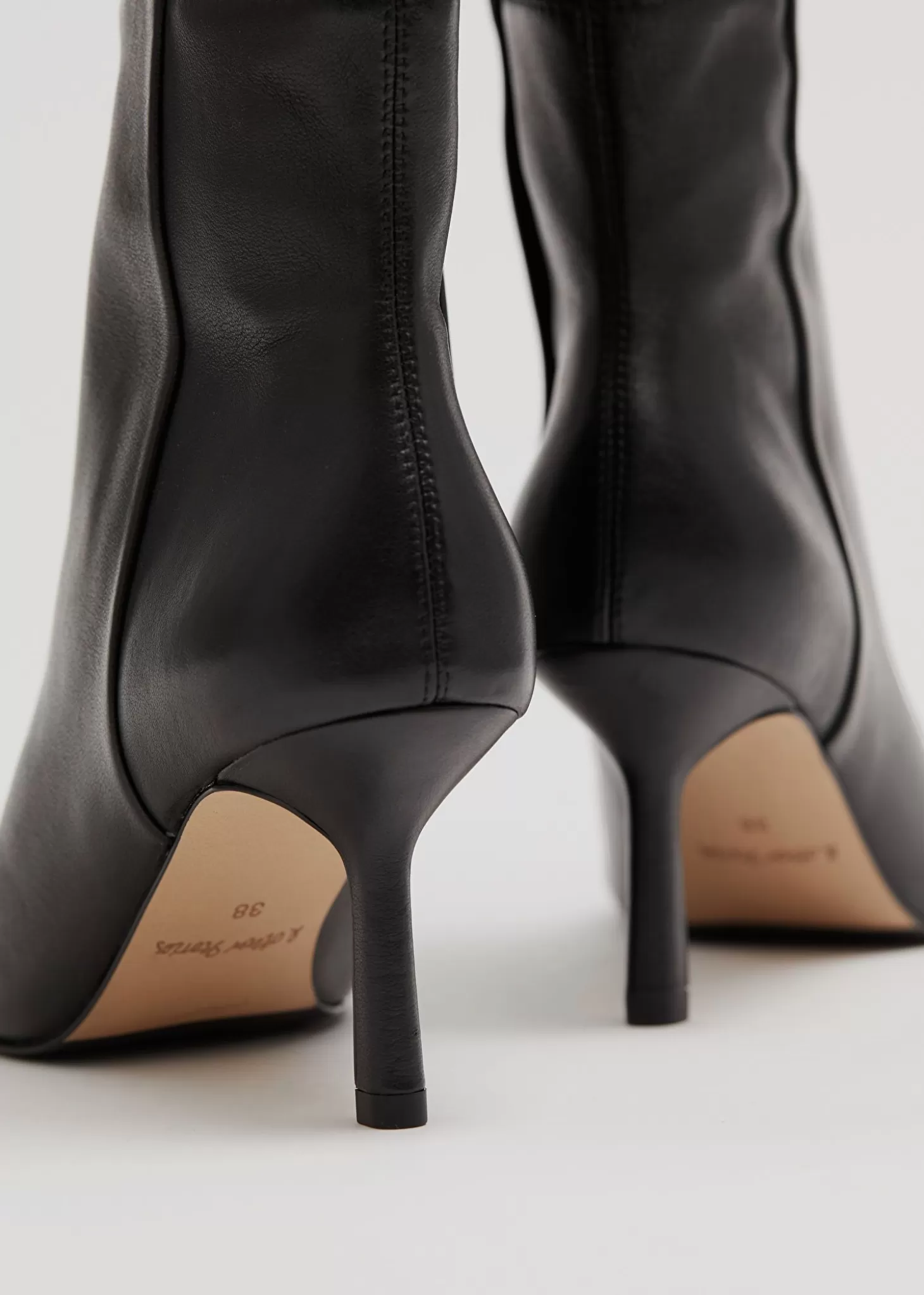 Promo Lampo & Other Stories: Stivaletti in Pelle al Ginocchio - Nero Intenso, Comfort Premium

（：