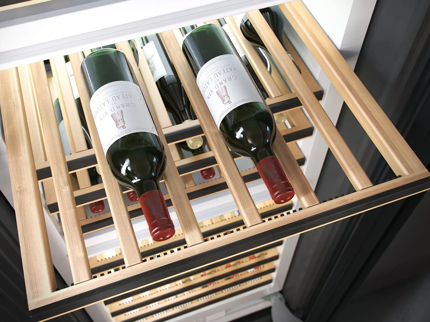 Lavastoviglie Silenziosa Miele Mastercool KWT 2672 Vision: Efficienza Professionale con Tecnologia Innovativa