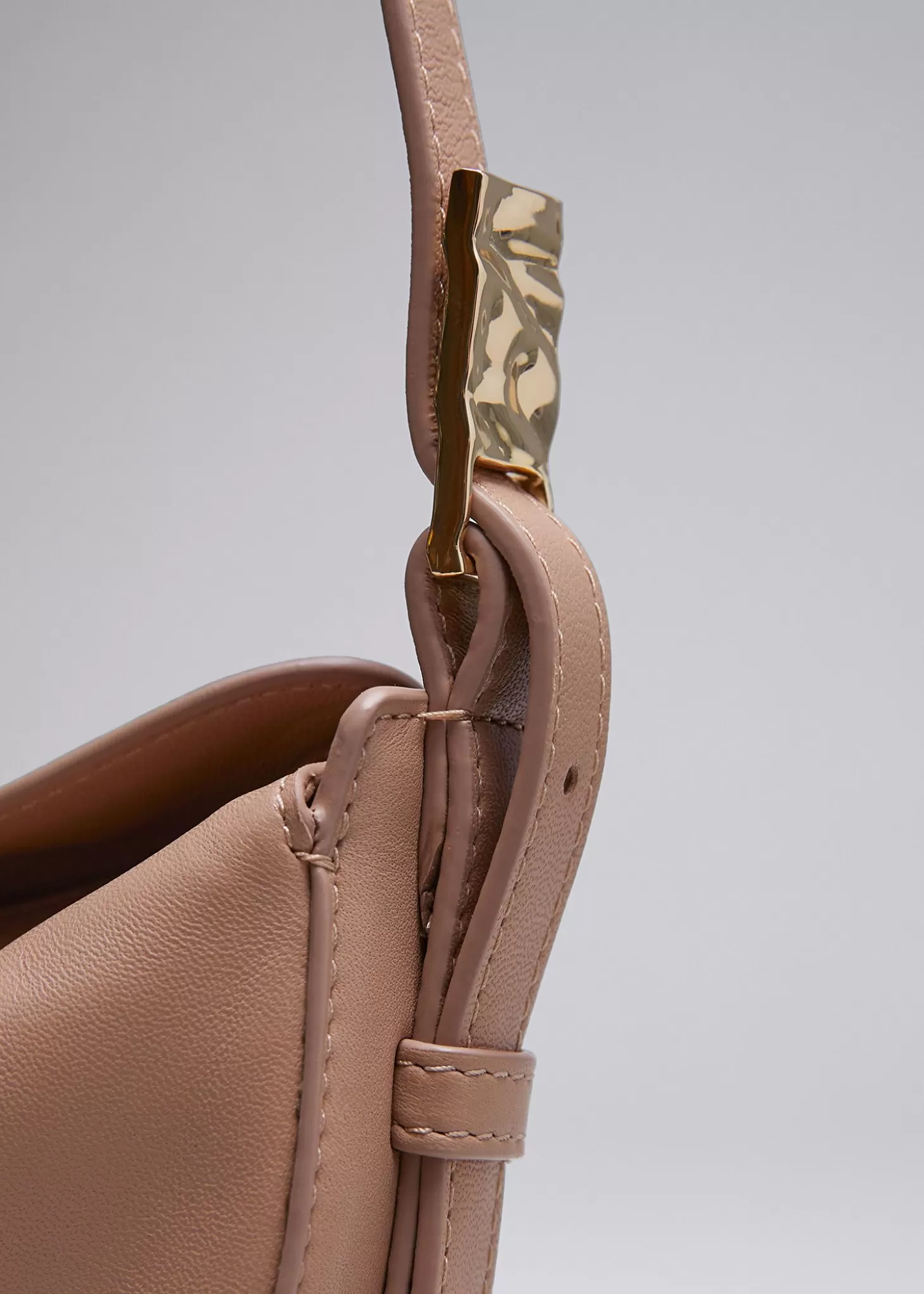 Borsa a Tracolla Elegante in Pelle Beige con Design Minimalista - Moda Contemporanea da & Other Stories