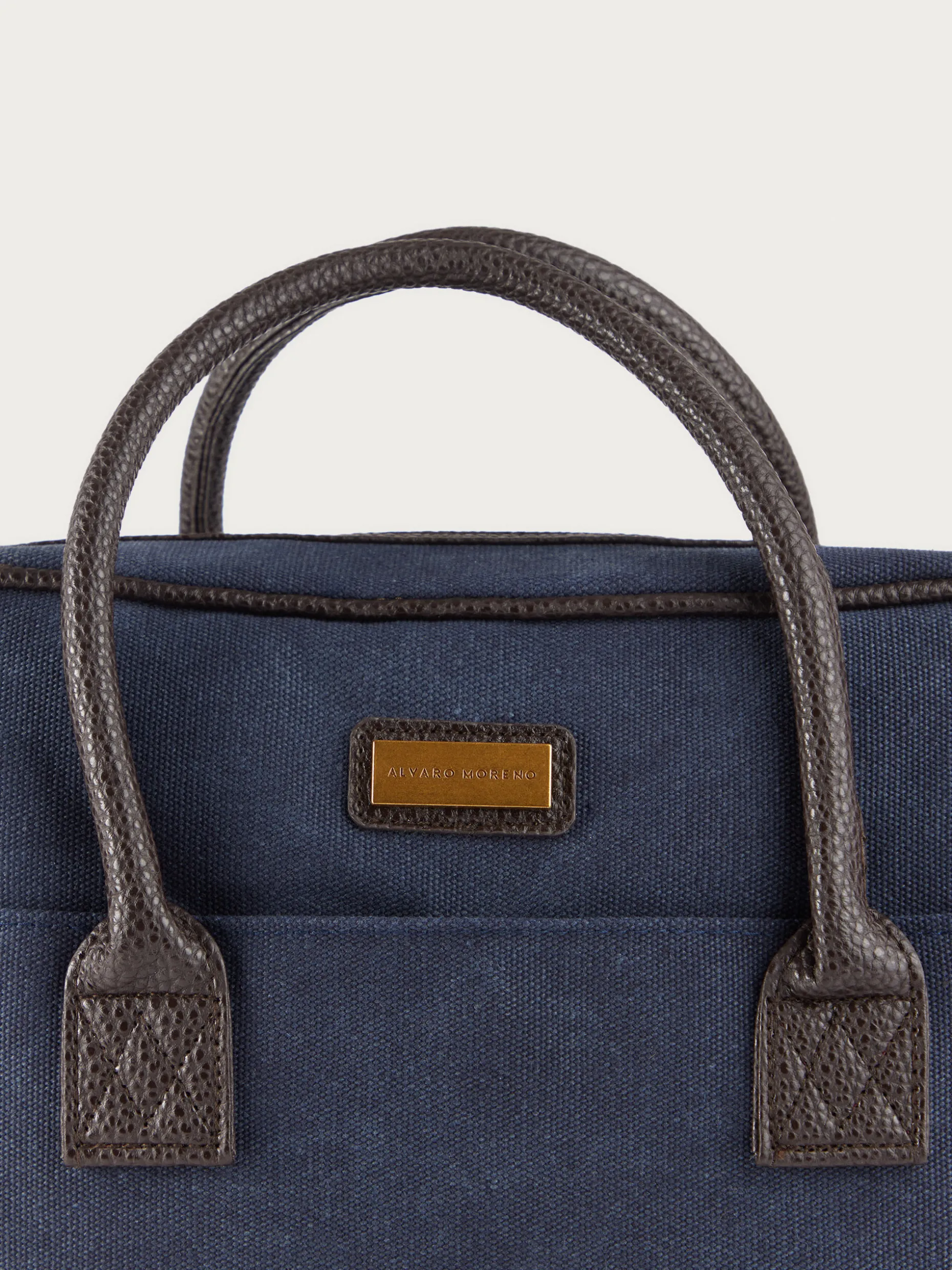 Elegante Valigetta Dante di Alvaro Moreno - Offerta Imperdibile con Design Esclusivo