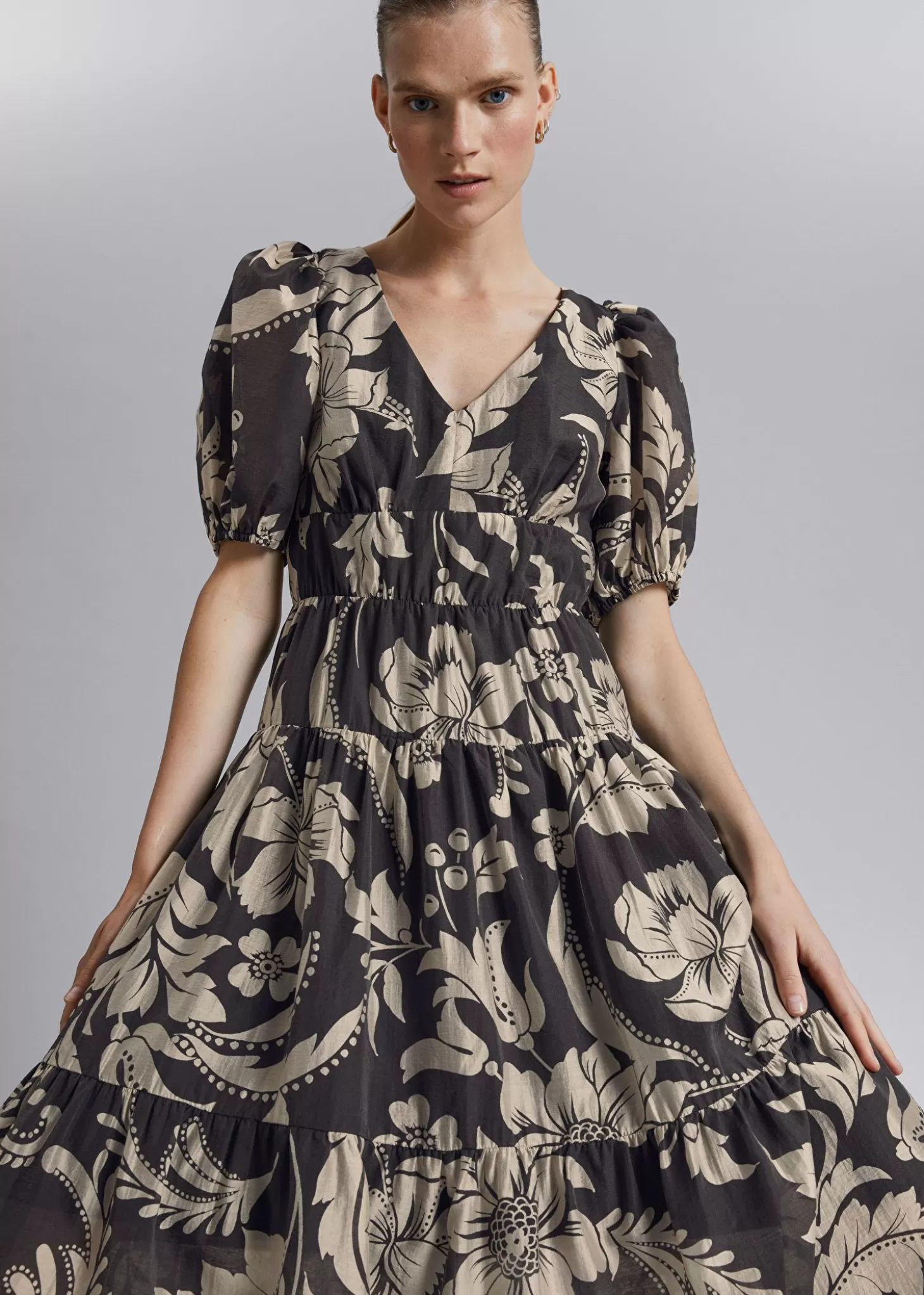 Abito Midi Con Stampa Floreale & Other Stories - Nero/Beige Offerta Imperdibile