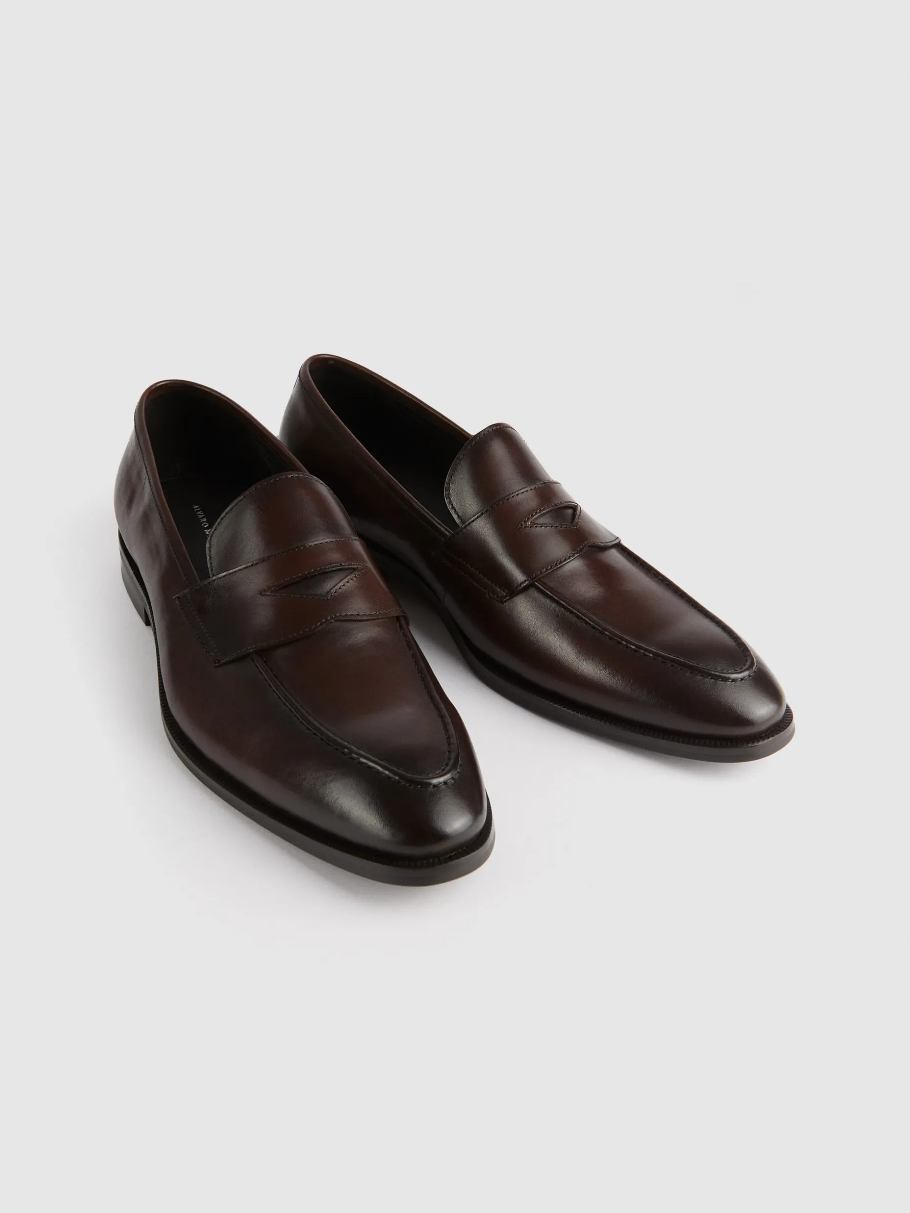 Mocassini Eleganti in Pelle Morbida - Tonalità Cioccolato | Collezione Premium Alvaro Moreno