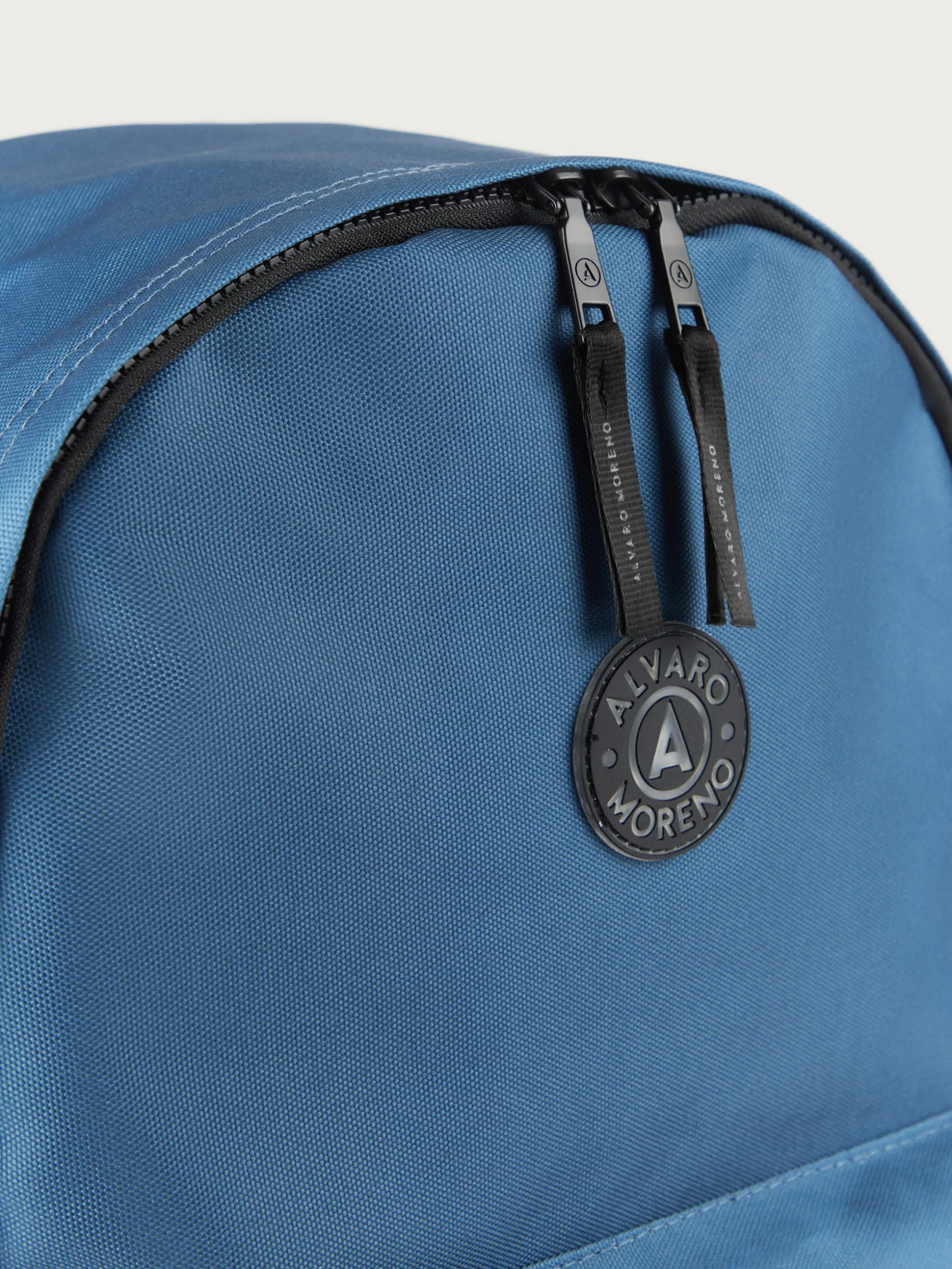 Zaino Guido - Design Moderno | Outlet Alvaro Moreno | Borsa Pratica con Stile Urbano