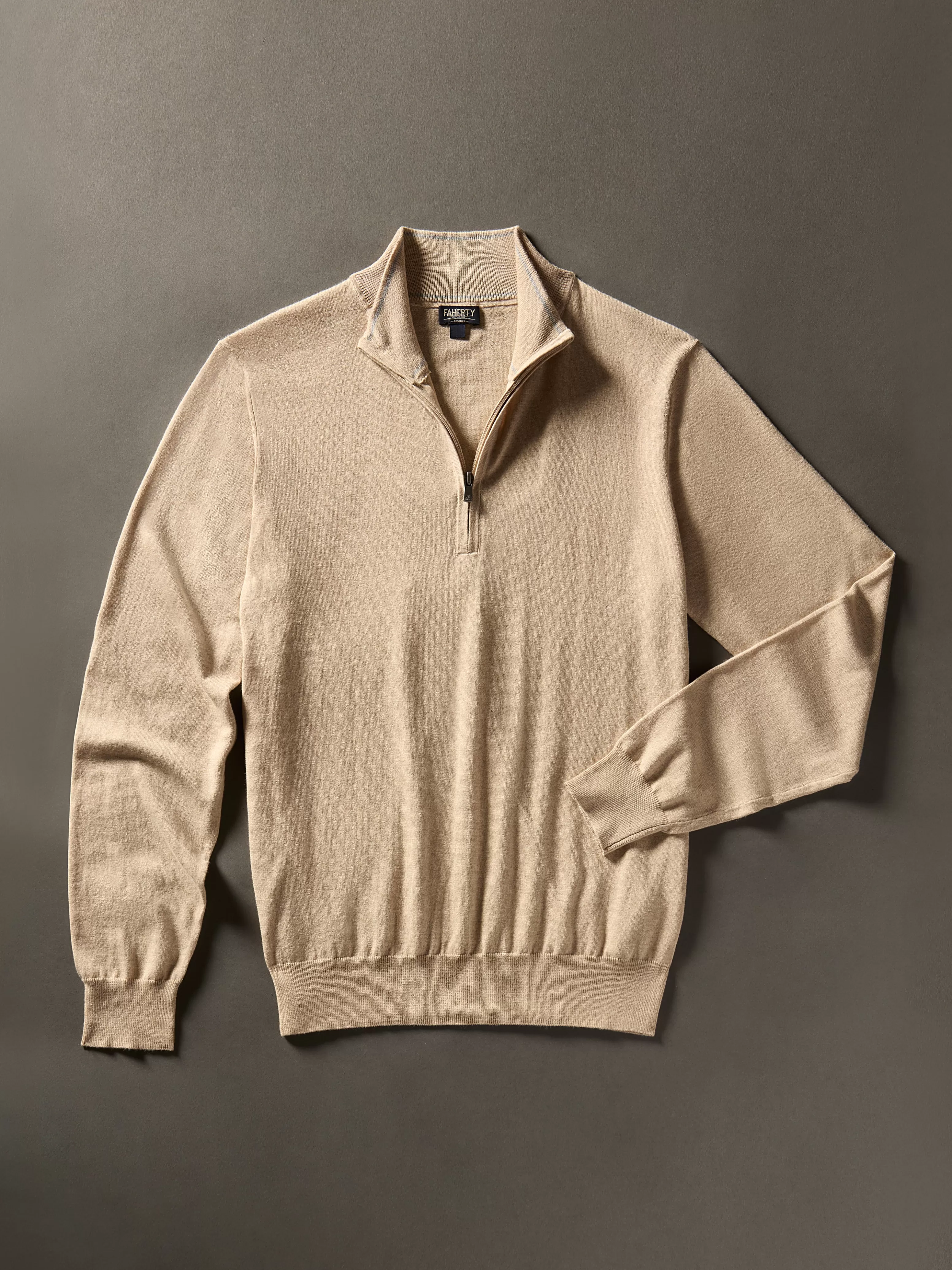 Maglione Sportivo con Zip a Quarti - Taglio Allungato per Massima Comodità | Collezione Attiva Faherty, Stagione Calda