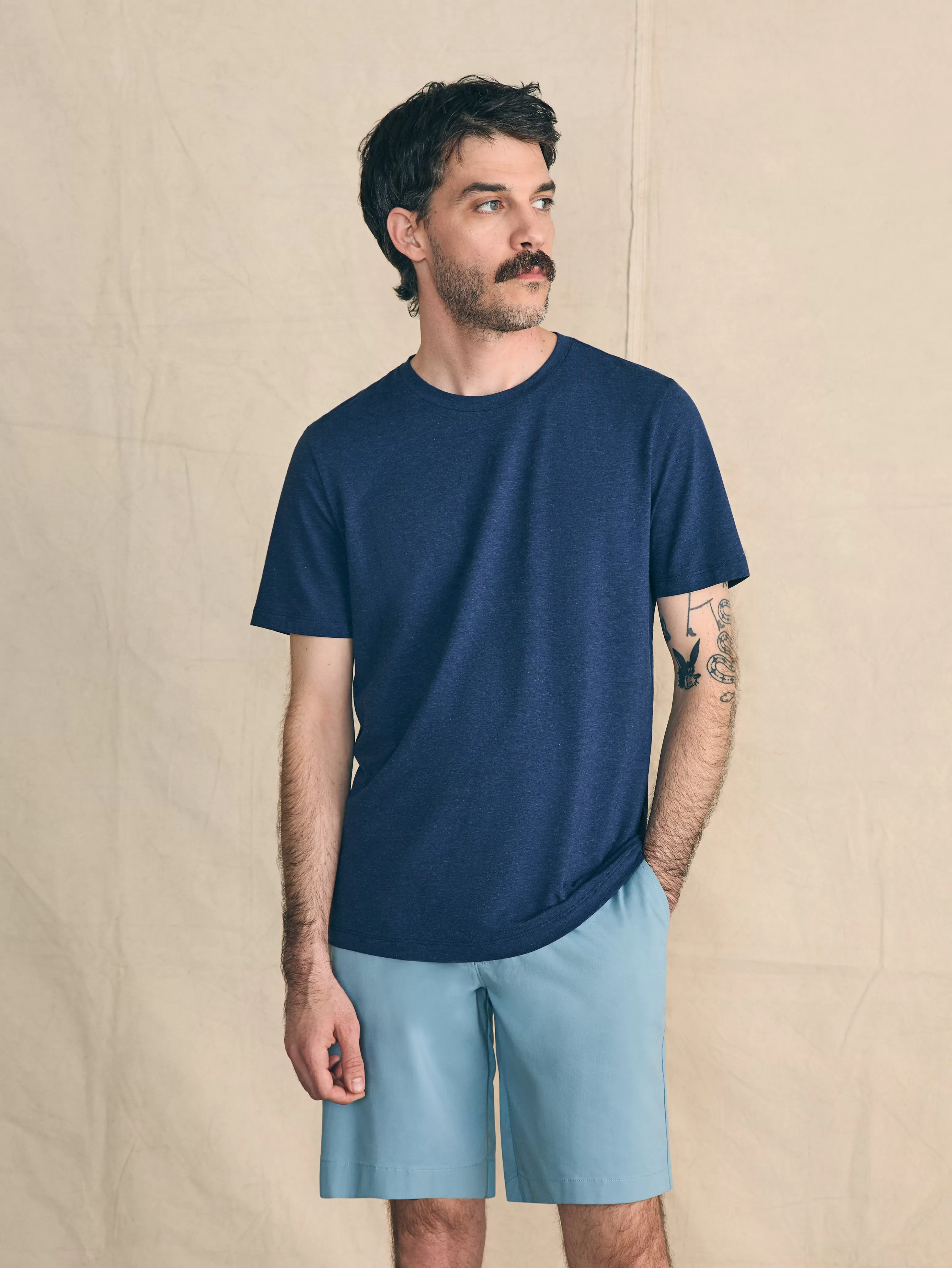 Faherty Brand | Maglietta Uomo Donna a Maniche Corte Movement™ – Offerta Imperdibile Scopri la collezione esclusiva