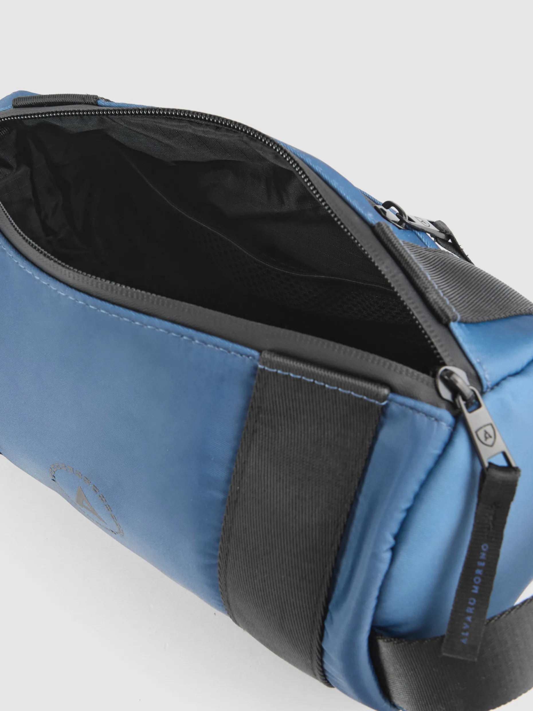 Alvaro Moreno - Organizer Tech Portatile, Design Pratico e Prezzo Accessibile