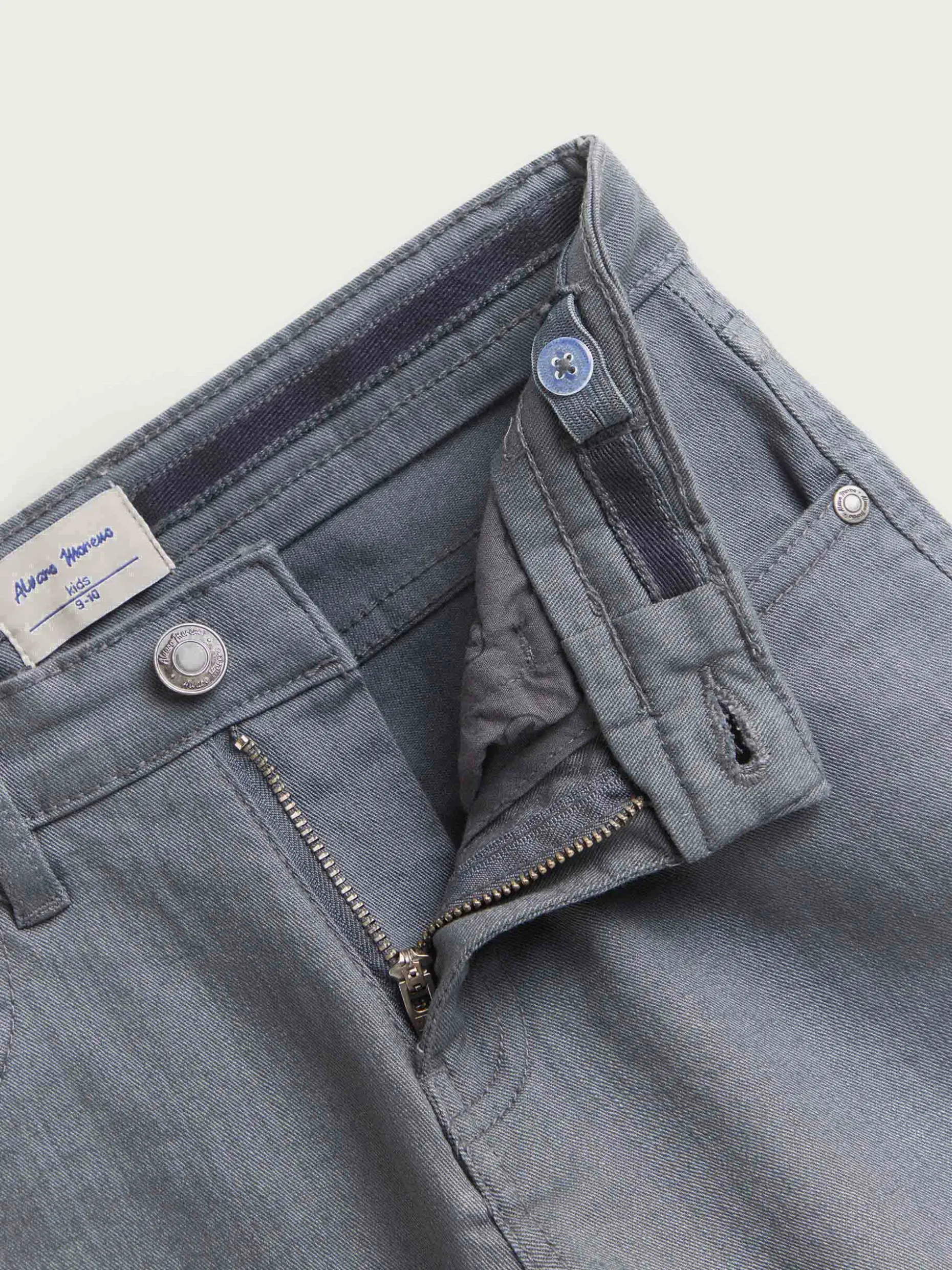 Pantaloni Pratigiocosi con 5 Tasche Spaziose - Moda Bambini di Alvaro Moreno