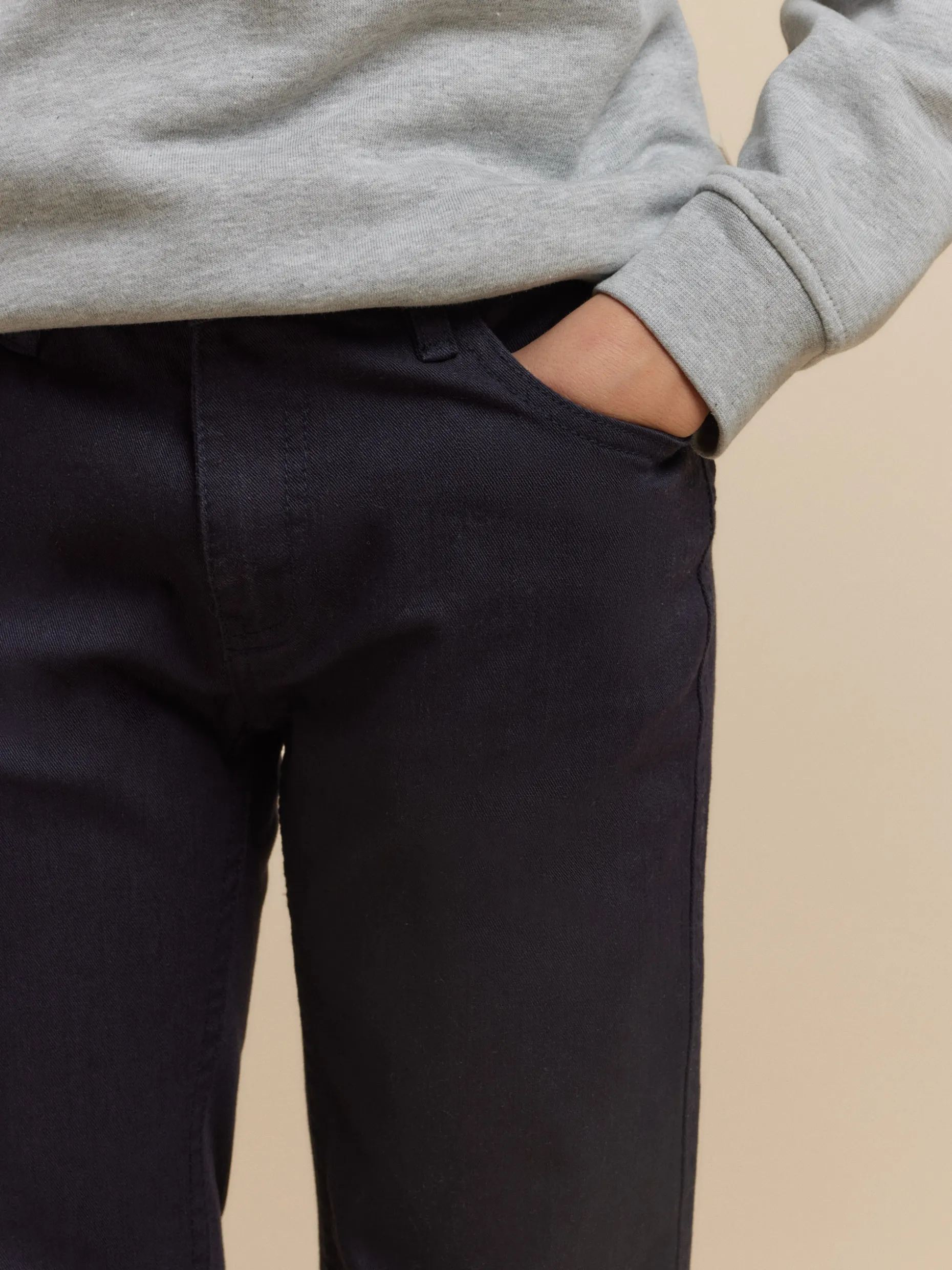 Pantaloni Jeans Comodi per Bambini con 5 Tasche Funzionali - Outlet Alvaro Moreno