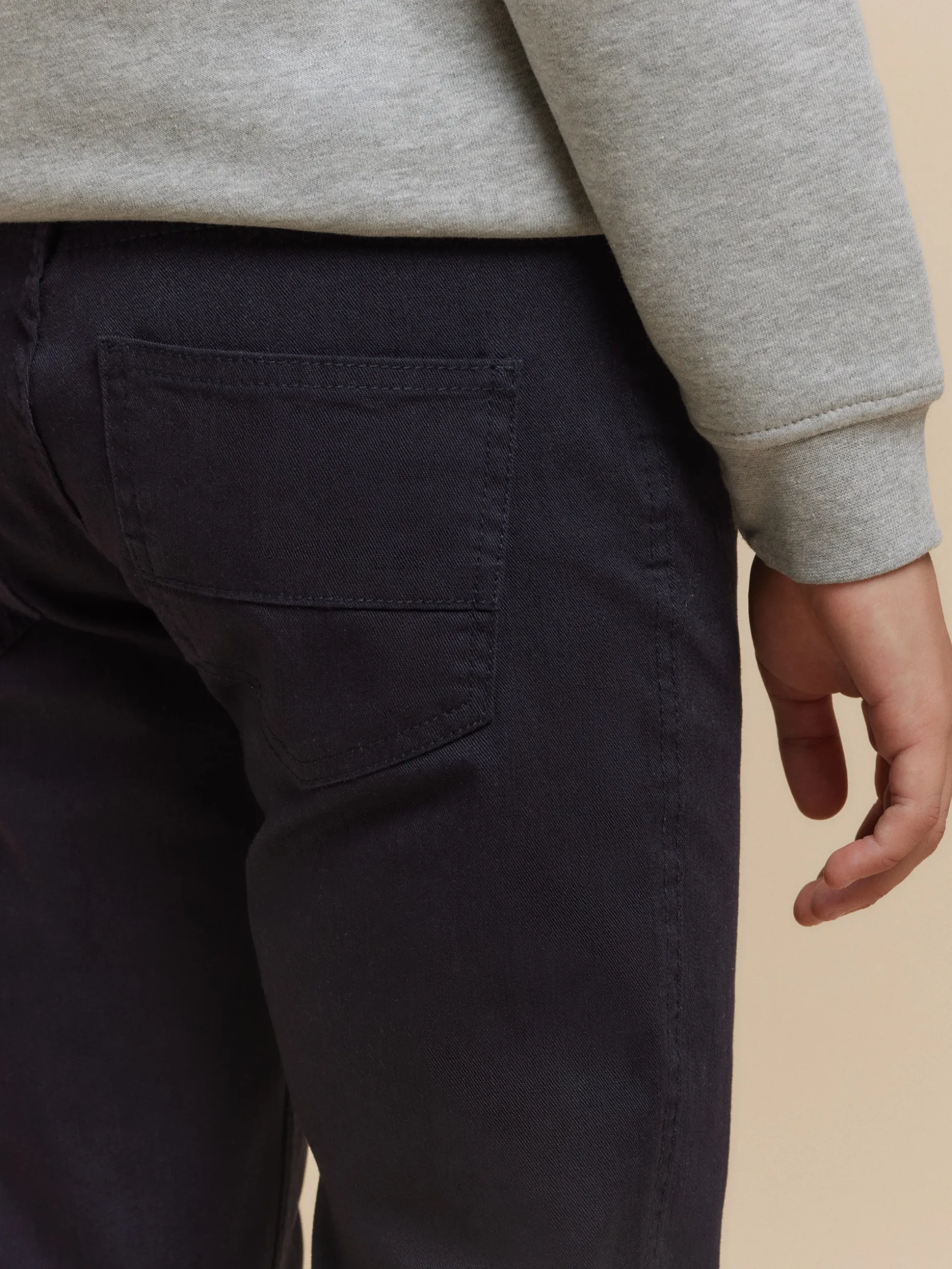 Pantaloni Jeans Comodi per Bambini con 5 Tasche Funzionali - Outlet Alvaro Moreno