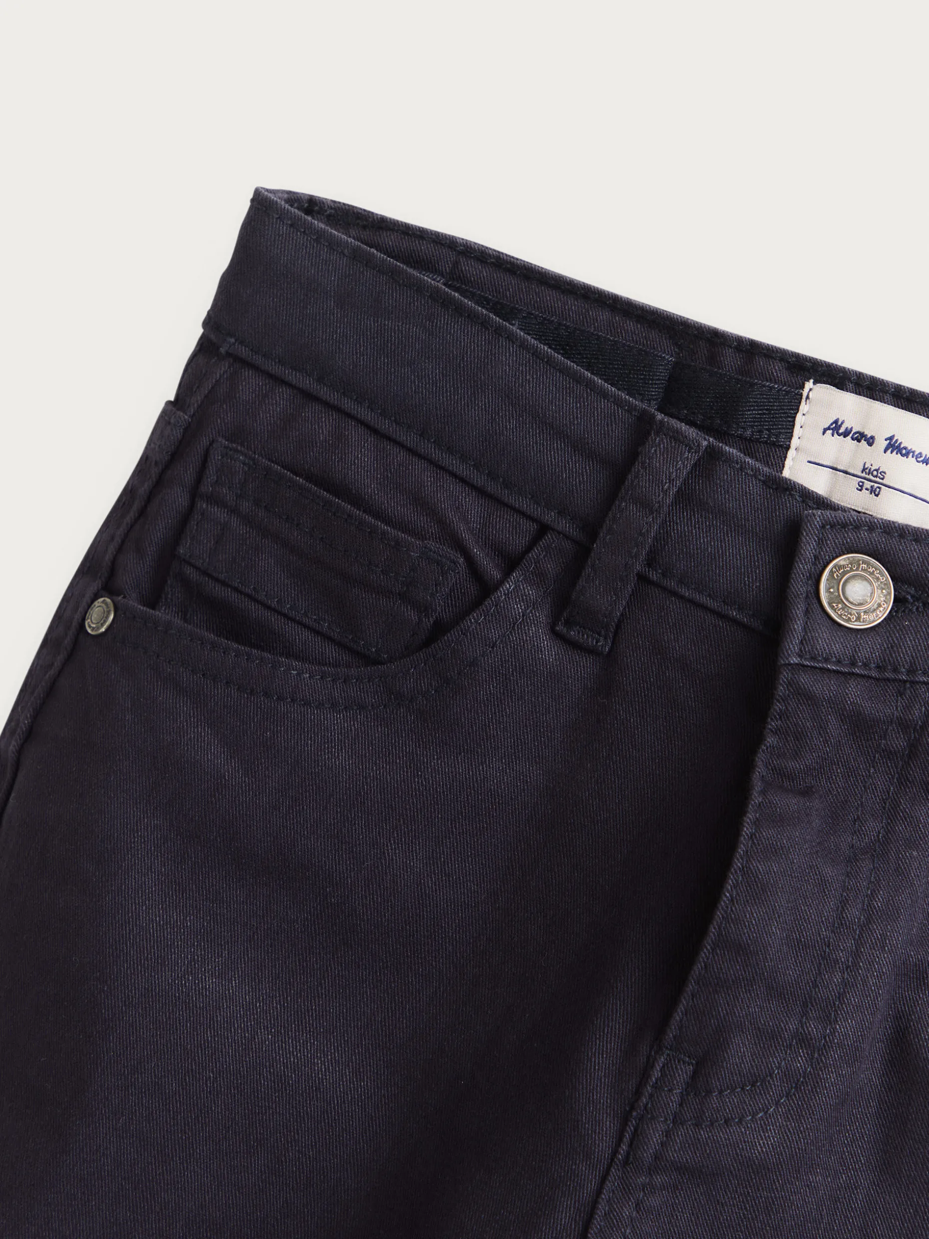 Pantaloni Jeans Comodi per Bambini con 5 Tasche Funzionali - Outlet Alvaro Moreno