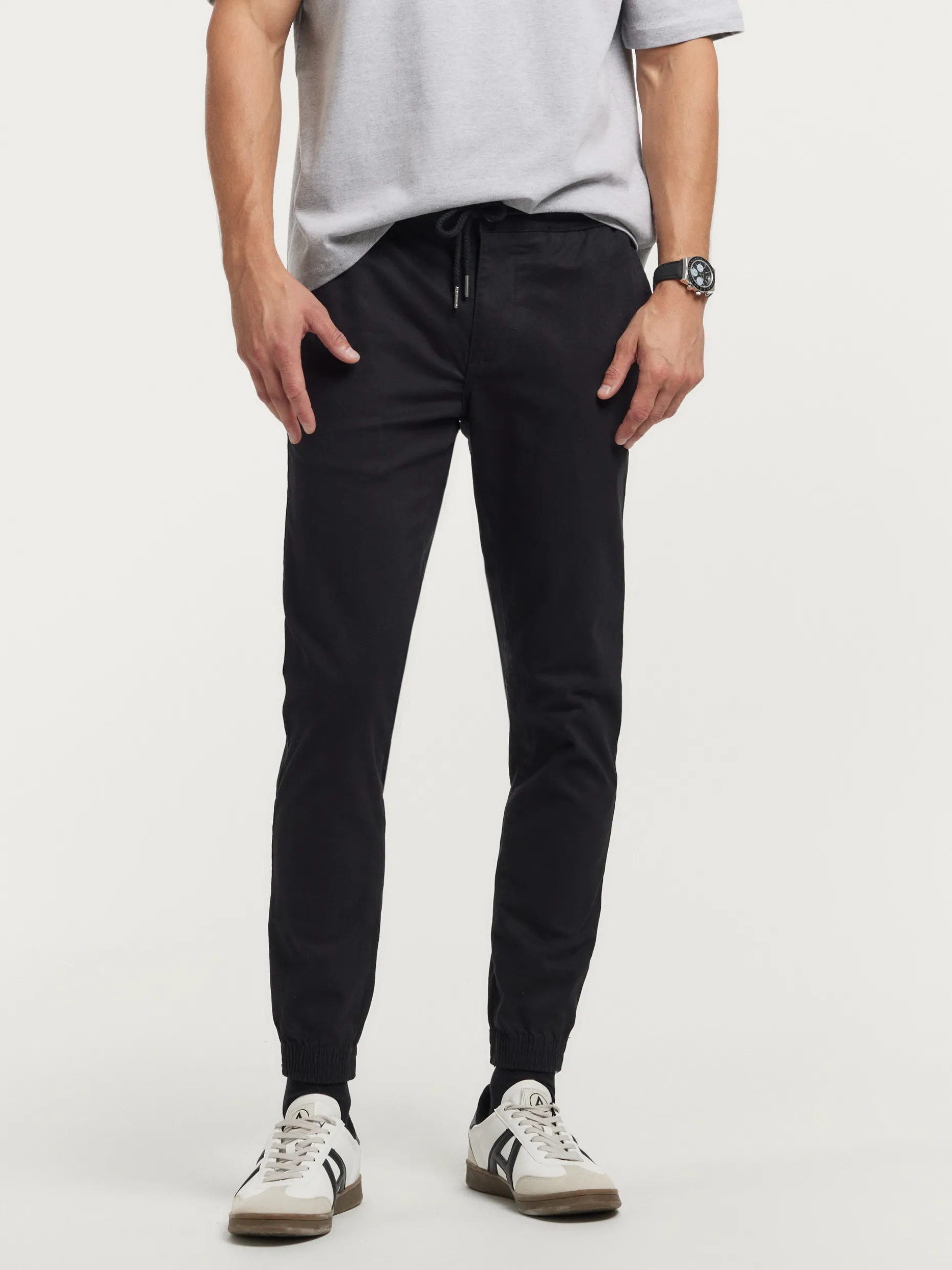Pantaloni ANDER - Confortevoli e Stilizzati da Alvaro Moreno Outlet