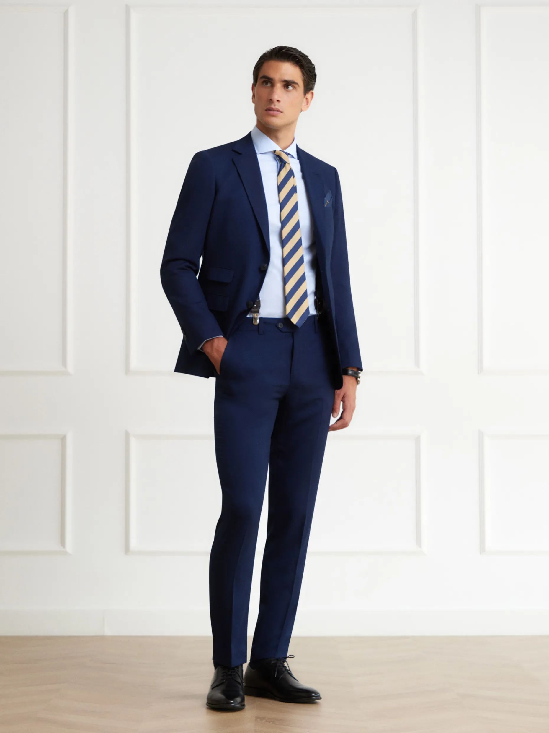 Pantalone Casual Alvaro Moreno in Tessuto Birdseye - Design Moderno e Comfort Ottimale per Tutto il Giorno