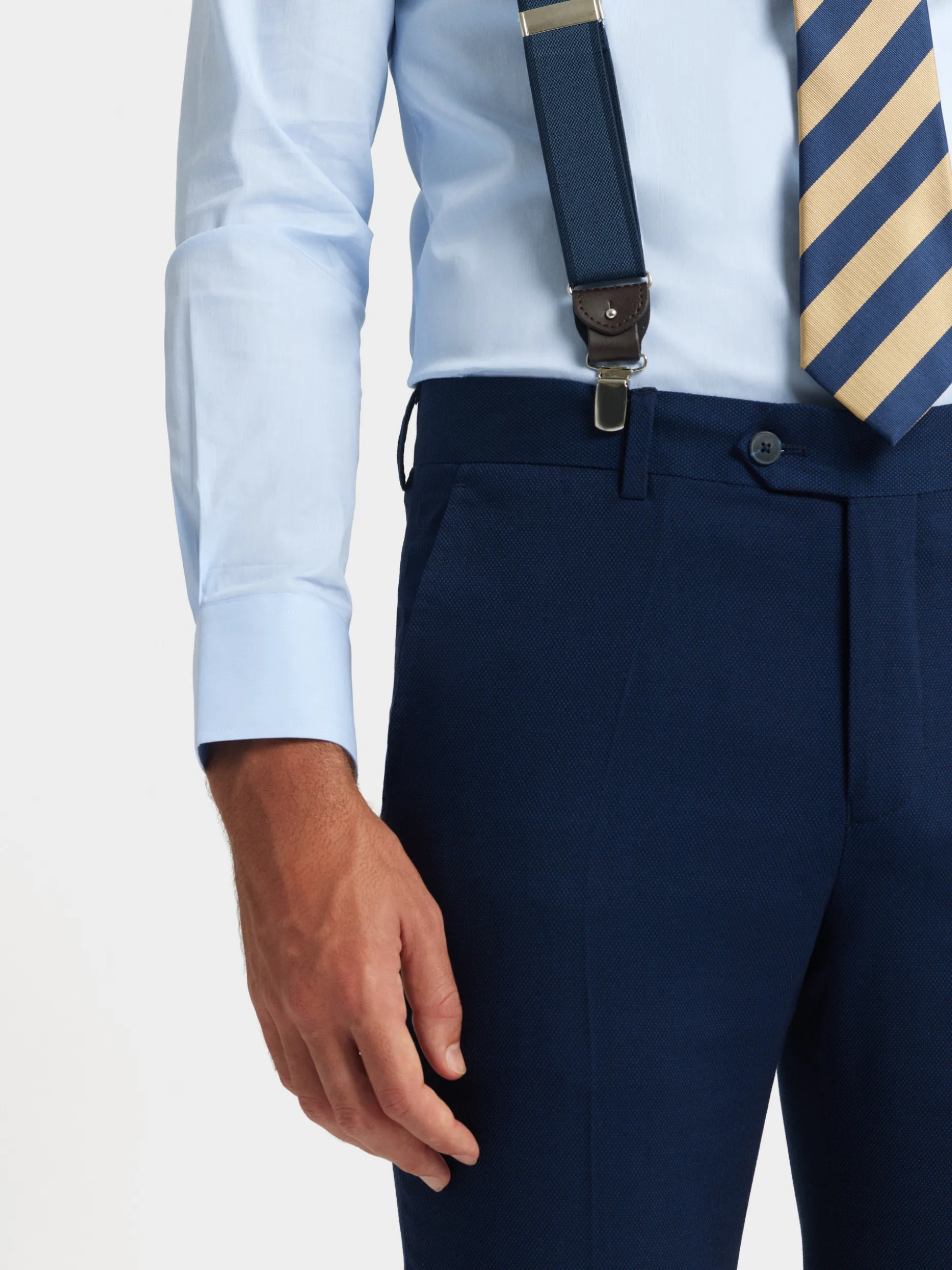 Pantalone Casual Alvaro Moreno in Tessuto Birdseye - Design Moderno e Comfort Ottimale per Tutto il Giorno