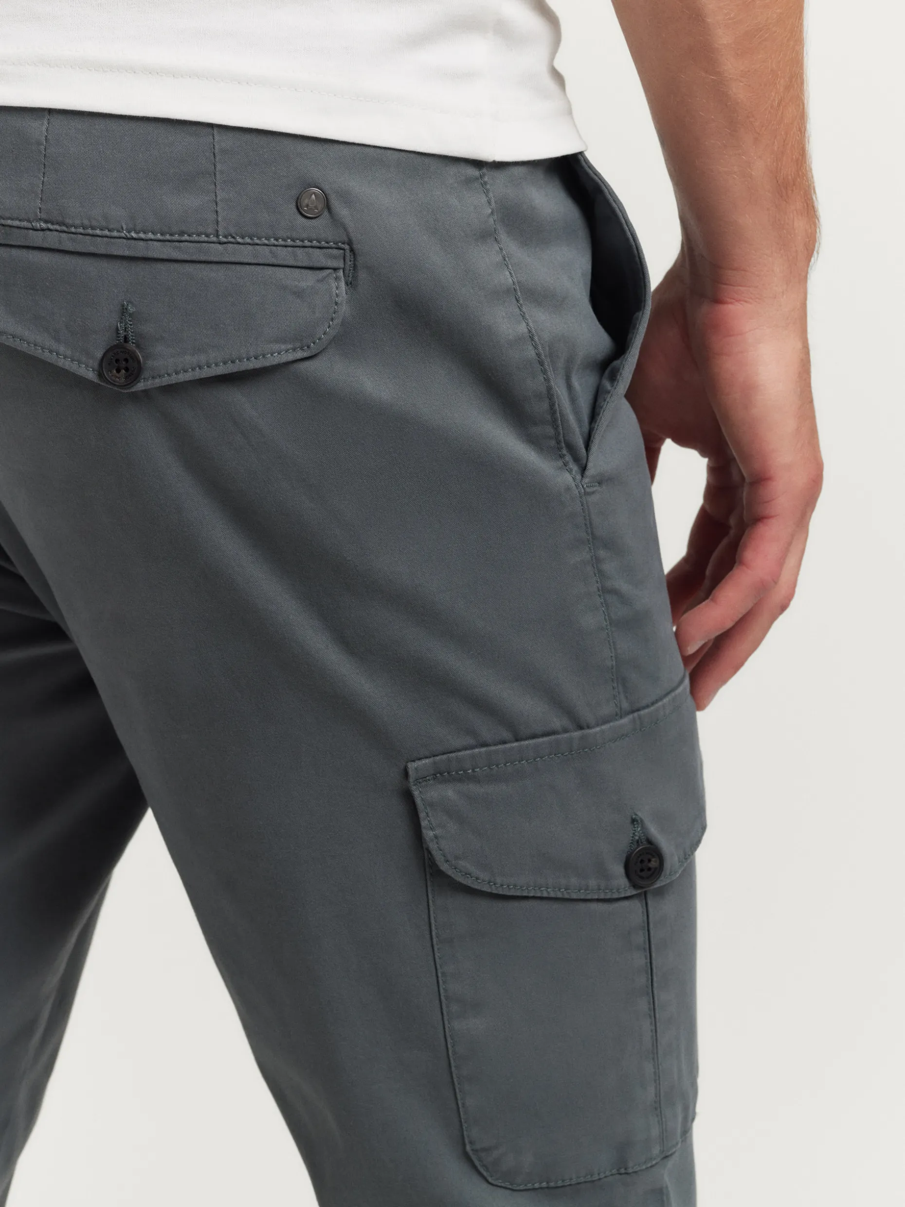 Promo Lampo: Pantaloni Buffalo di Alvaro Moreno - Disponibilità Limitata