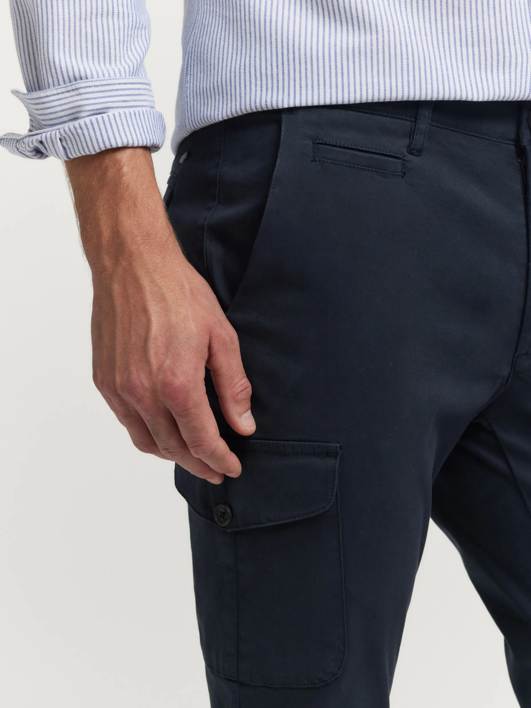 Pantaloni Uomo Buffalo Design Alvaro Moreno - Tessuto Premium con Sconto Flash fino al 60%