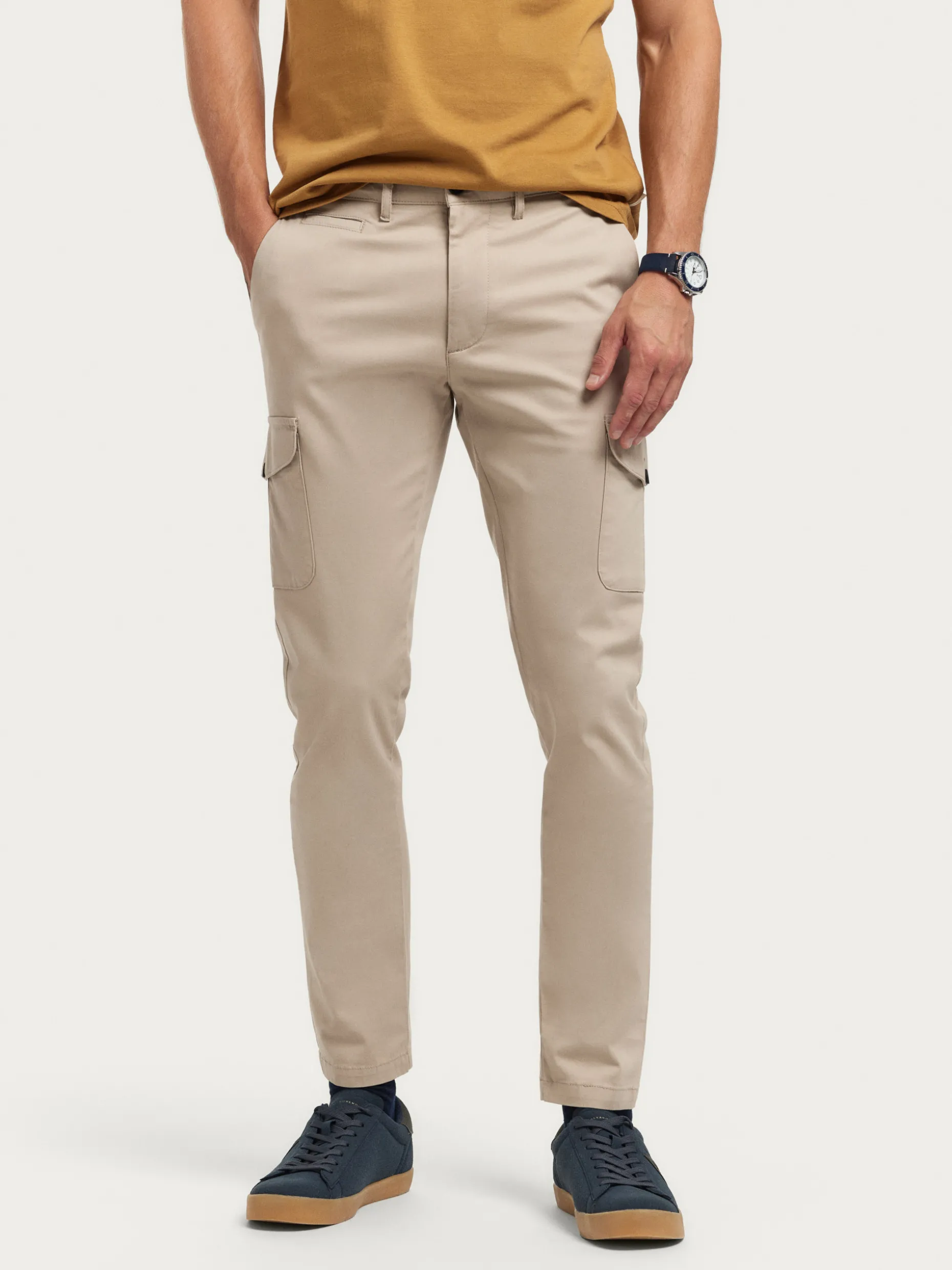 Pantaloni Uomo Buffalo in Tessuto Premium - Offerta Speciale Alvaro Moreno Edizione Limitata