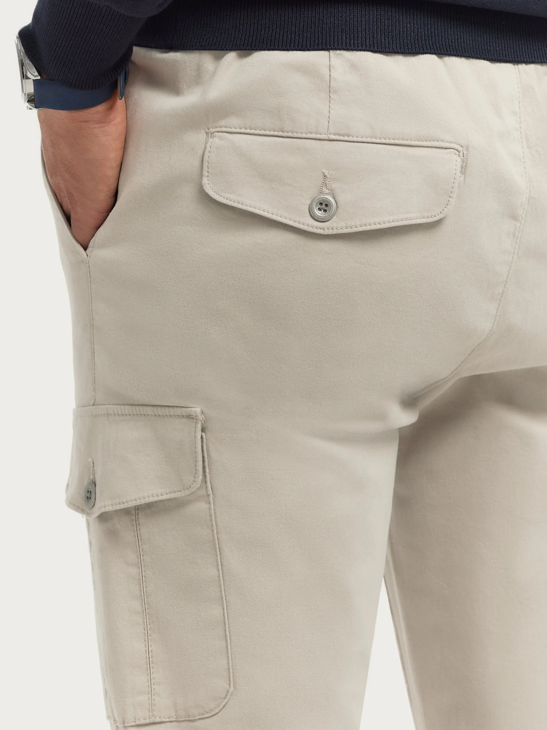 PANTALONI BUFFORD Stile Urban - Design Esclusivo Alvaro Moreno, Trama Moderna e Confortevole per Look All-Day