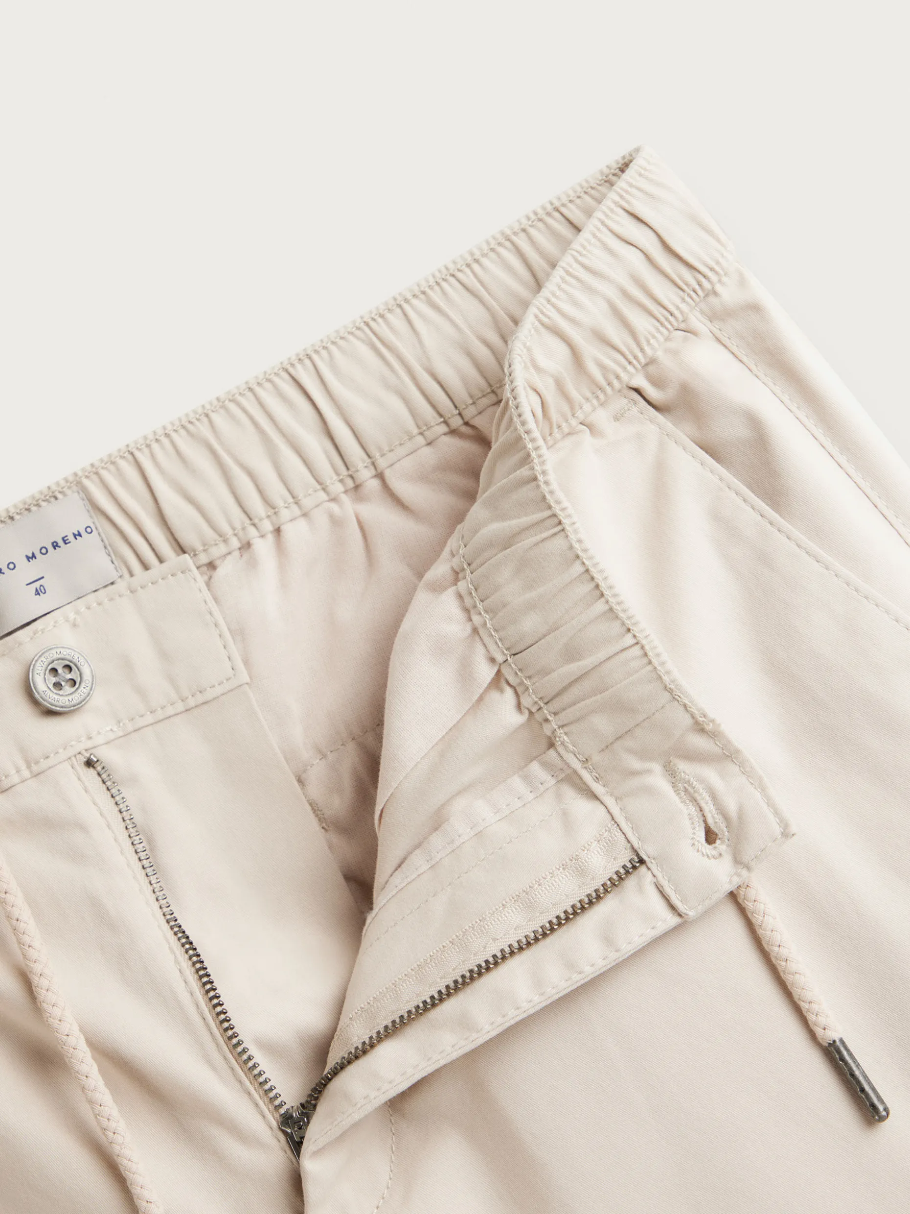 Pantaloni Uomo Bufford - Design Esclusivo Alvaro Moreno, Conforto Moderno per Stagione Calda, Tessuto Premium Collezione Primavera/Estivo 2024, Taglio Slim Fit Elegante
