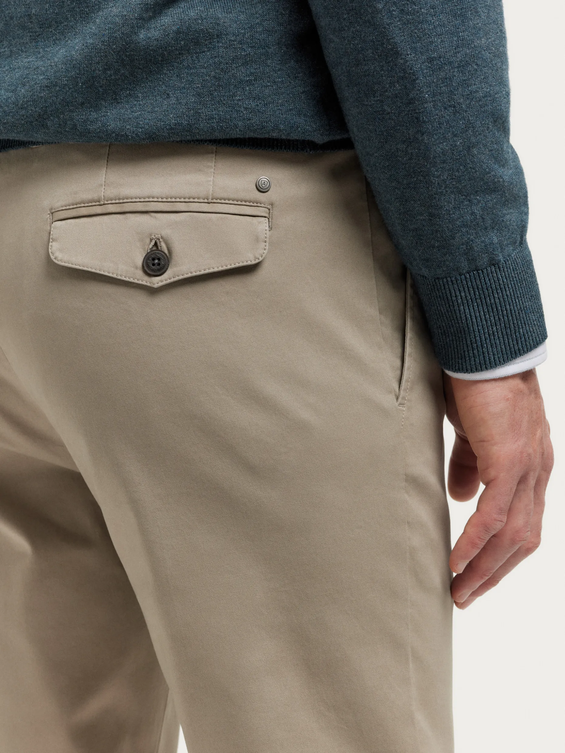 Pantaloni Carrot Fit Slim - Saldi Express di Alvaro Moreno | Comodi e Stilosi, Offerta Valida 24 Ore