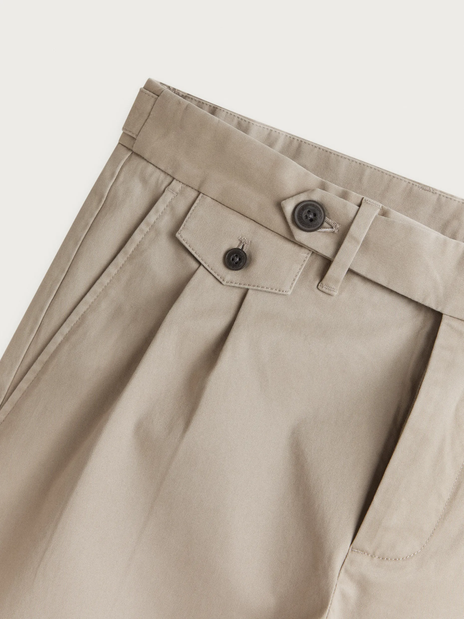 Pantaloni Carrot Fit Slim - Saldi Express di Alvaro Moreno | Comodi e Stilosi, Offerta Valida 24 Ore