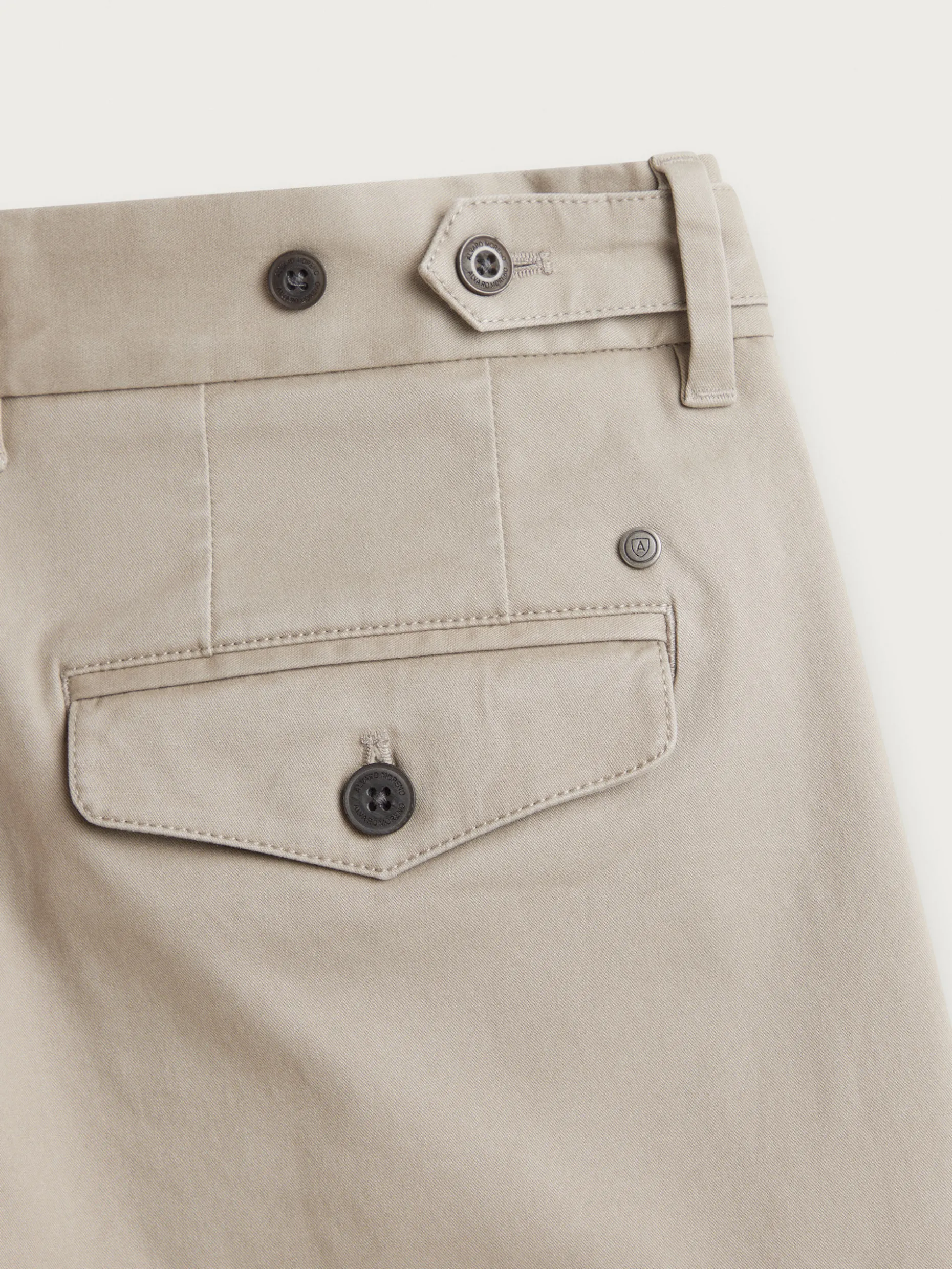 Pantaloni Carrot Fit Slim - Saldi Express di Alvaro Moreno | Comodi e Stilosi, Offerta Valida 24 Ore