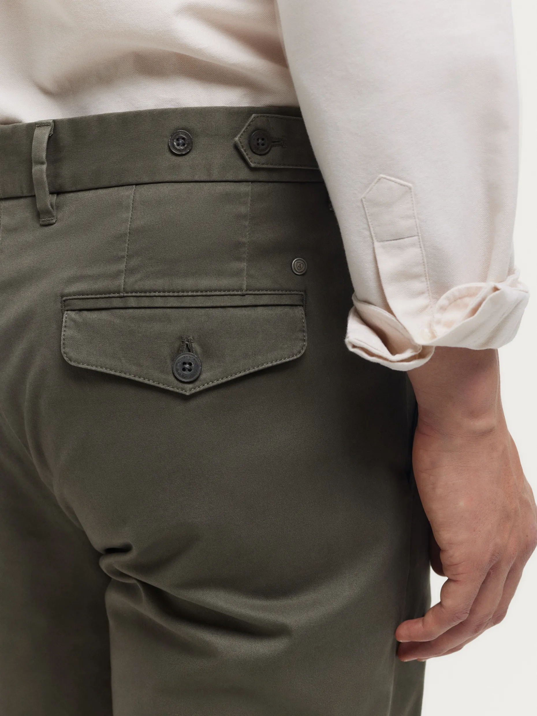 Pantaloni a Carota Elasticizzati Alvaro Moreno - Taglio Moderno e Confortevole con Prezzi Accessibili