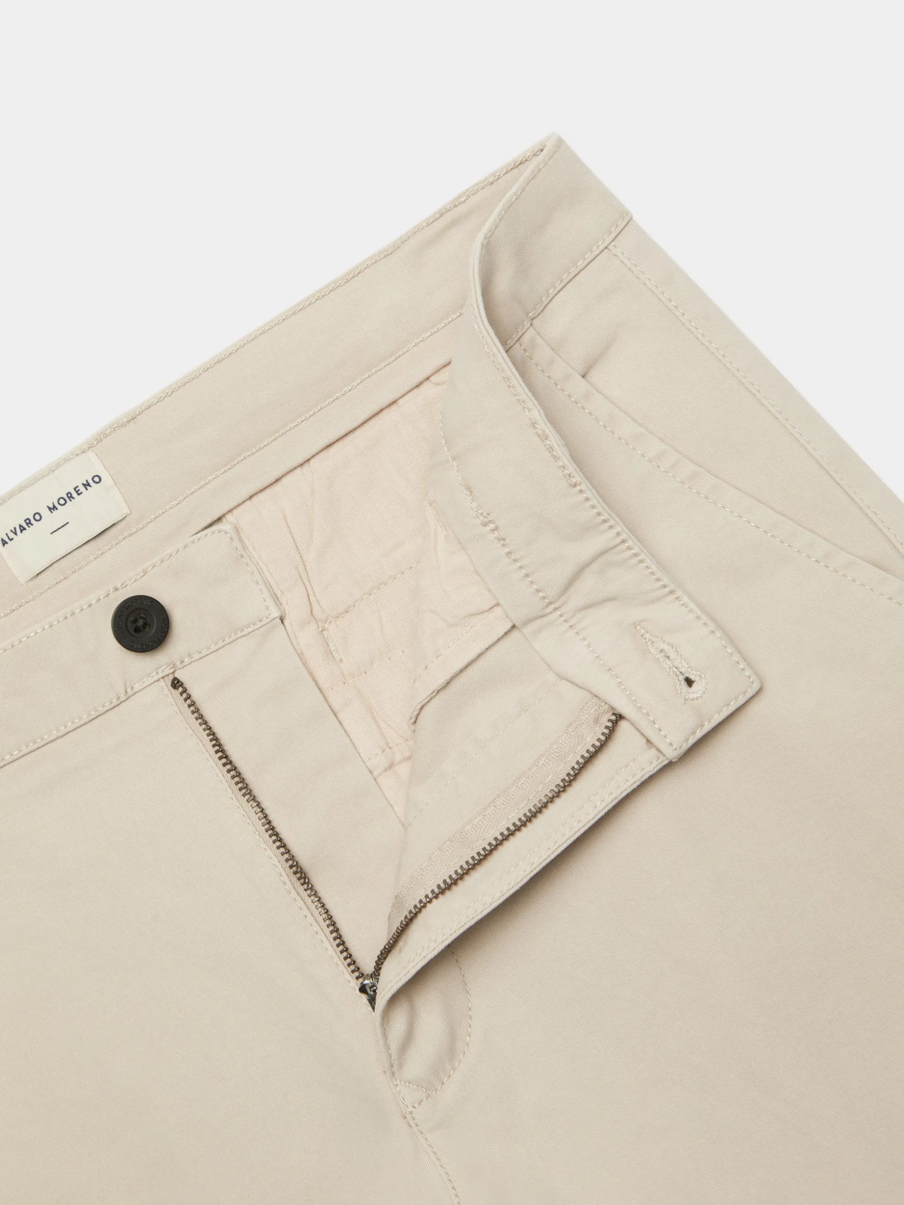 Pantaloni Chino Confortevoli Uomo - Modello Classico di Alvaro Moreno