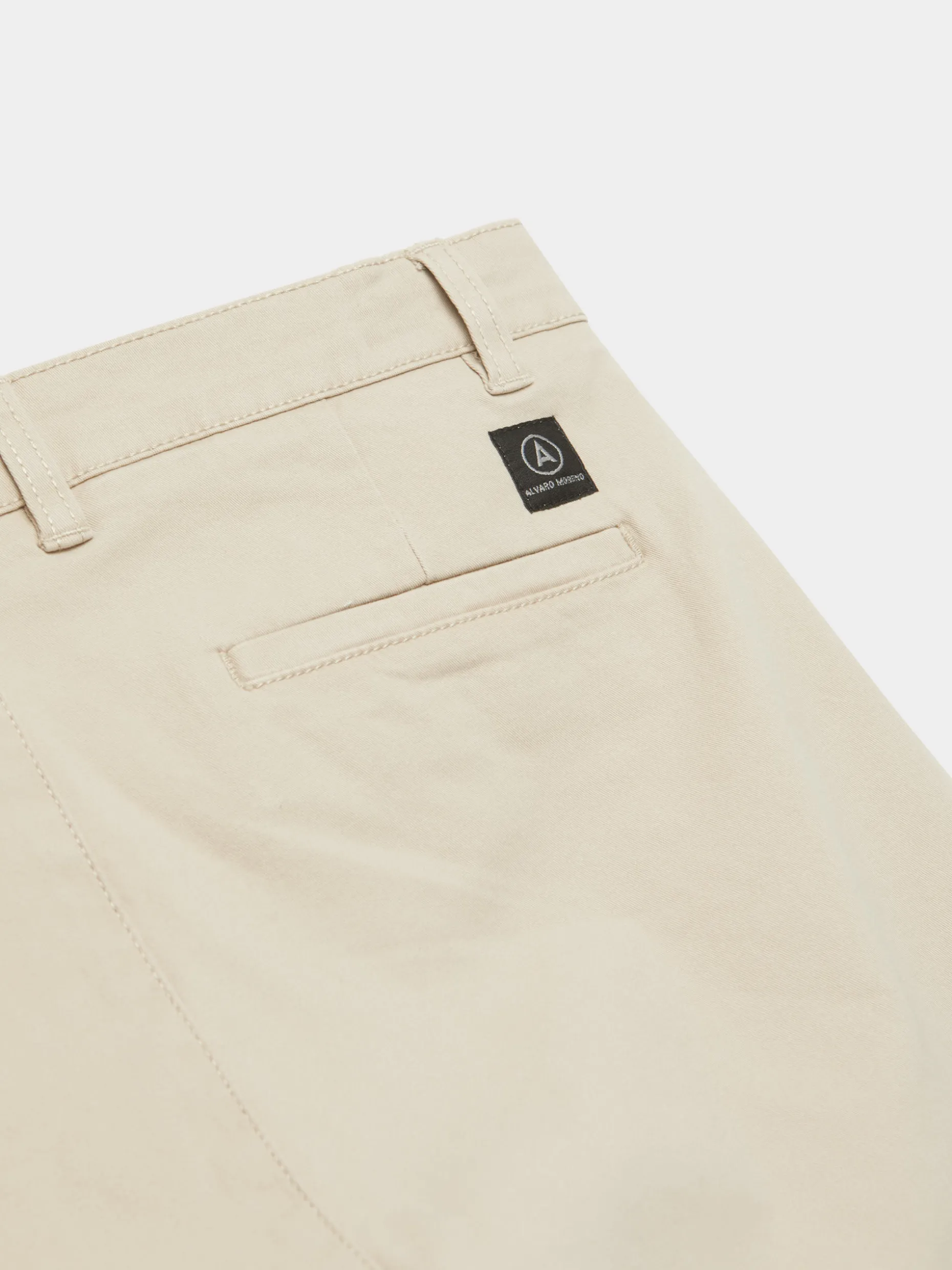 Pantaloni Chino Confortevoli Uomo - Modello Classico di Alvaro Moreno