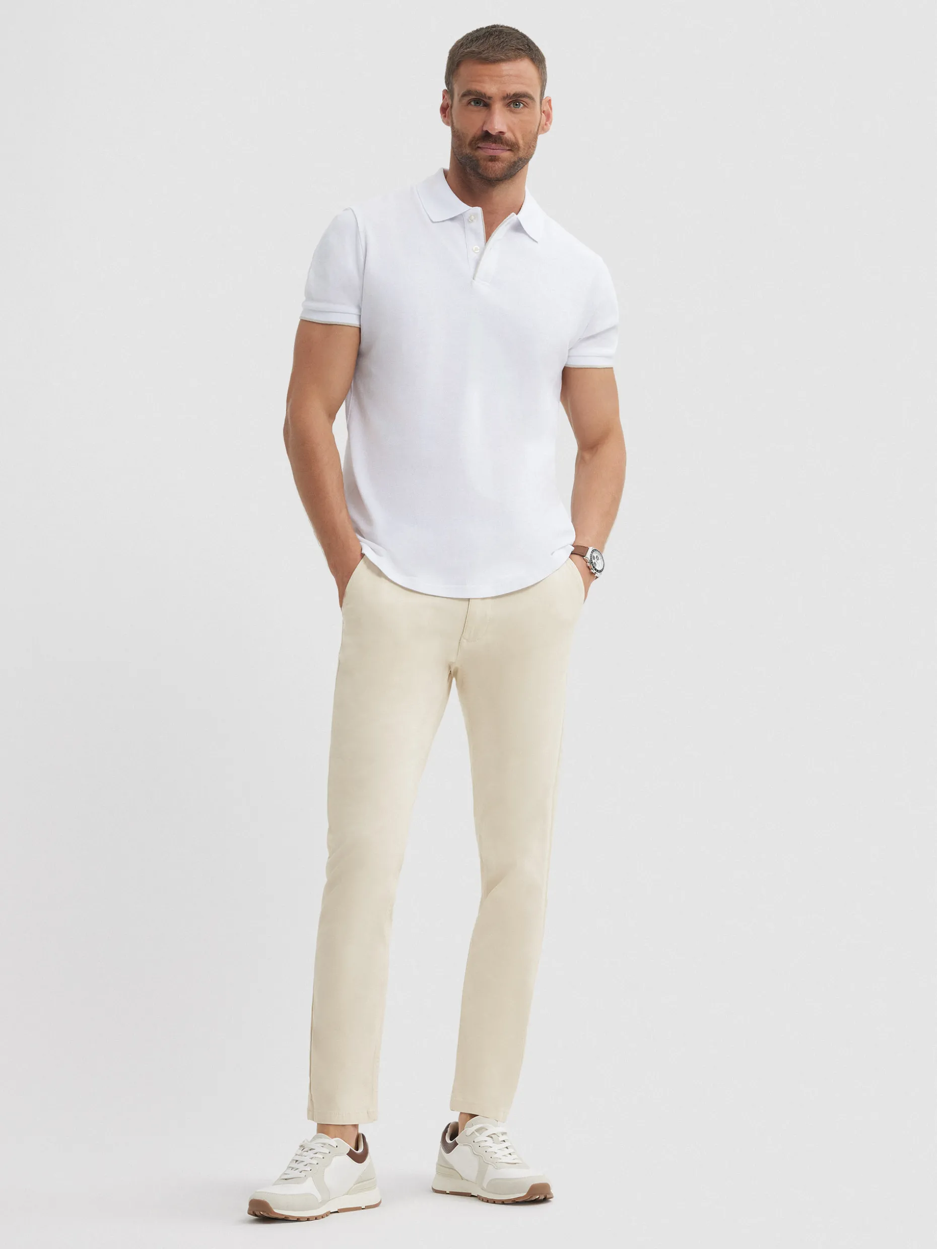 Pantaloni Chino Comodi ed Elastici - Stile Casual di Alvaro Moreno con Prezzo Imbattibile | Tessuto Traspirante e Taglio Moderno, Ideali per Tutto il Giorno | Garanzia di Qualità e Vestibilità Perfetta 

(Scopri il Massimo del Conforto con la Nostra Collezione Esclusiva)