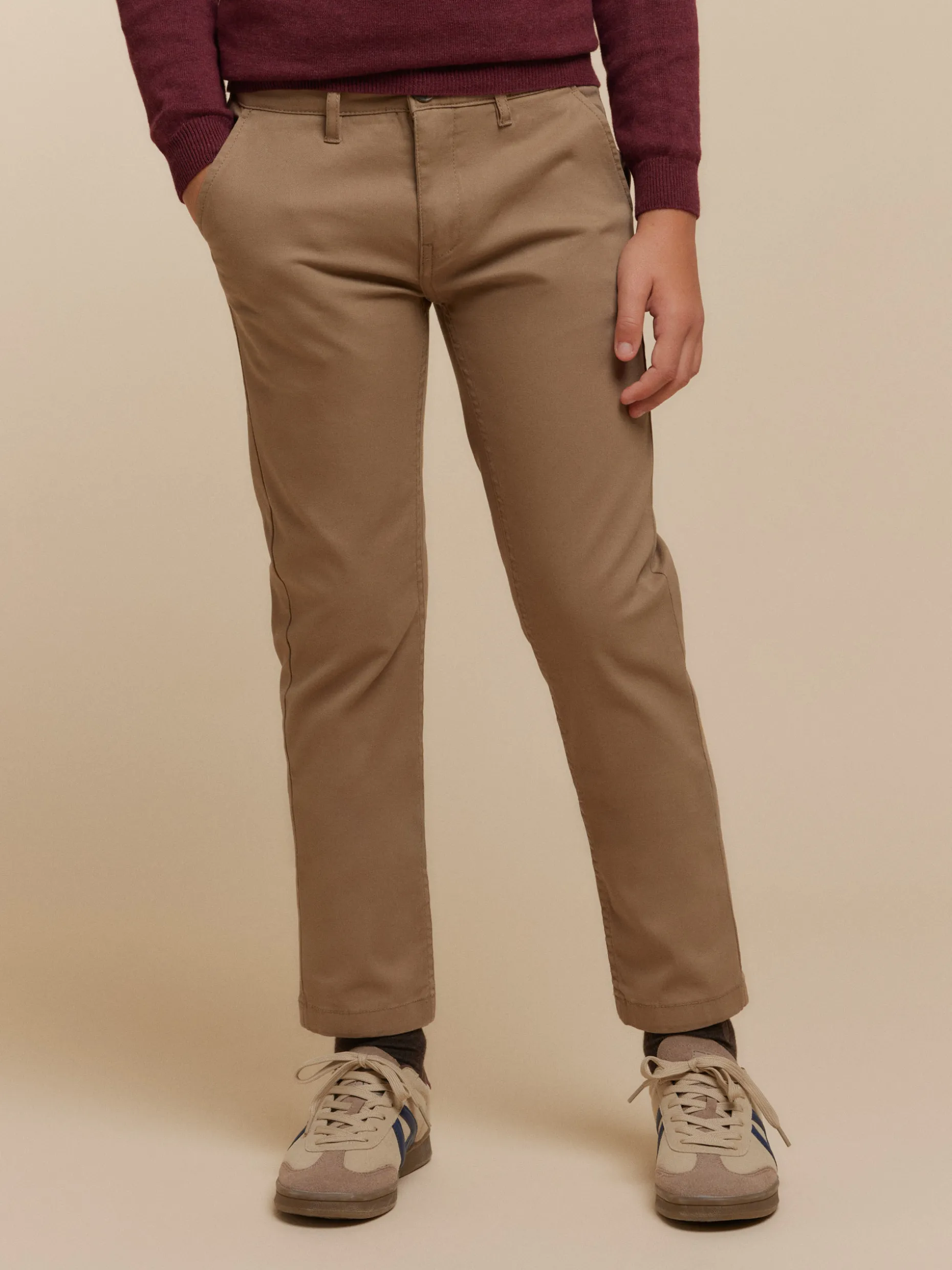 Pantaloni Chino Junior in Offerta Lampo - Moda Pratica per Ragazzi di Alvaro Moreno